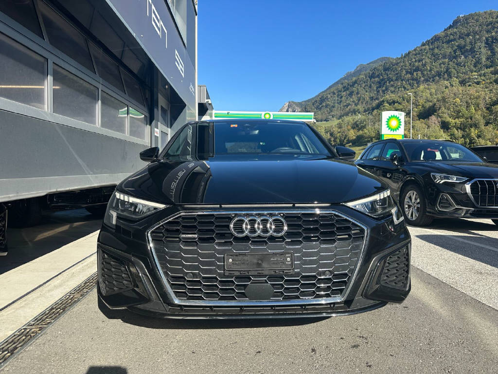 AUDI A3 Sportback 2.0 40 TFSI S Line quattro S-Tronic-image-2