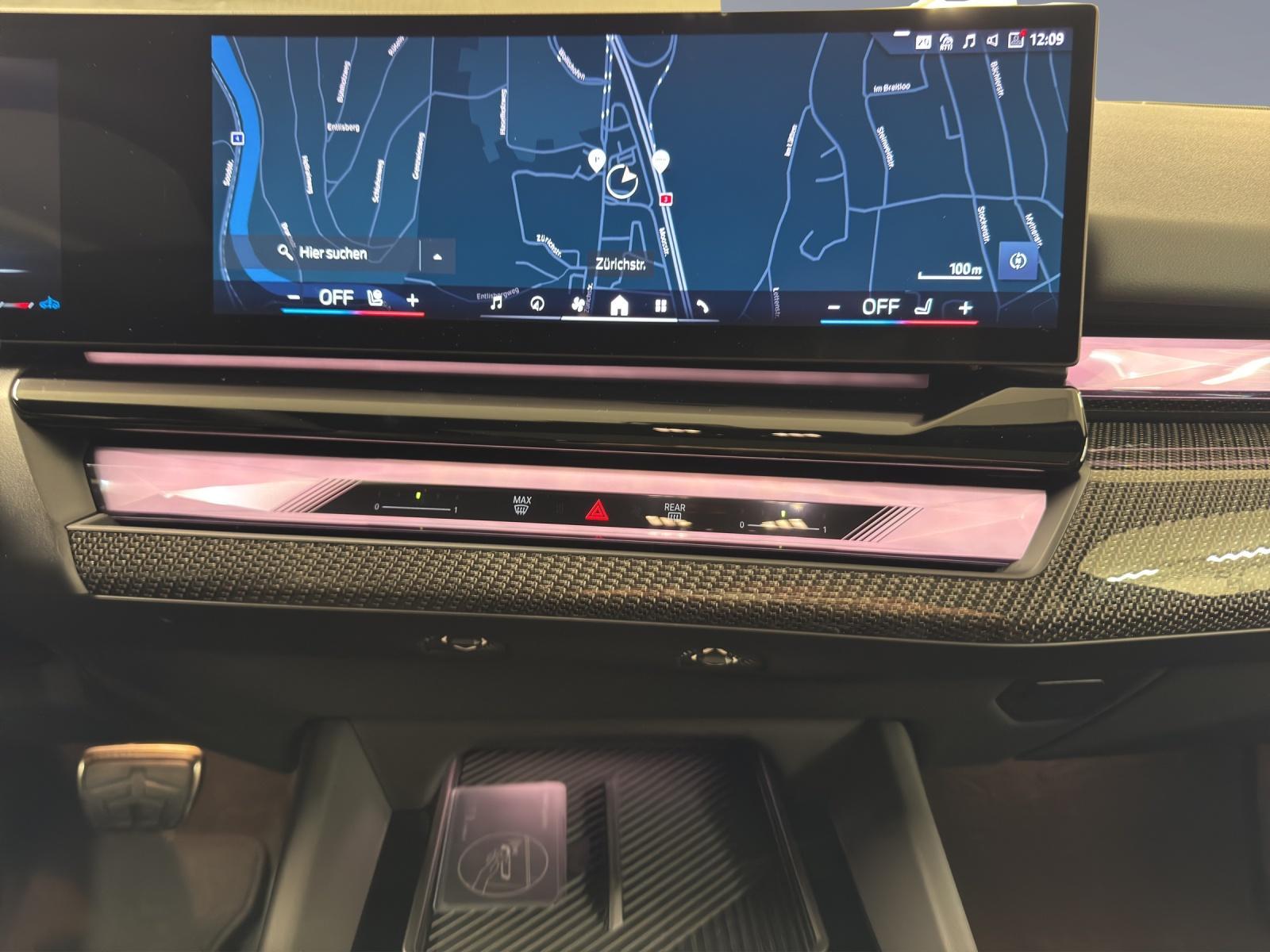 BMW 540d xDrive Touring M Sport Pro-image-16