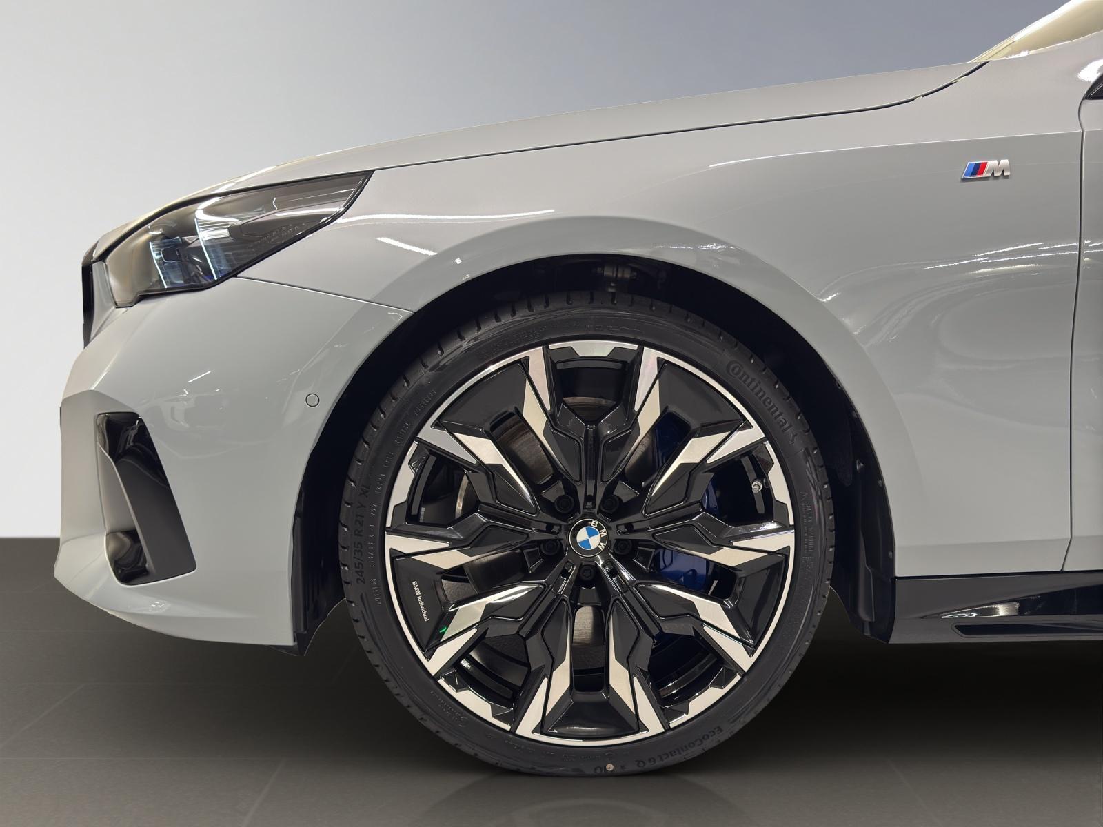 BMW 540d xDrive Touring M Sport Pro-image-8