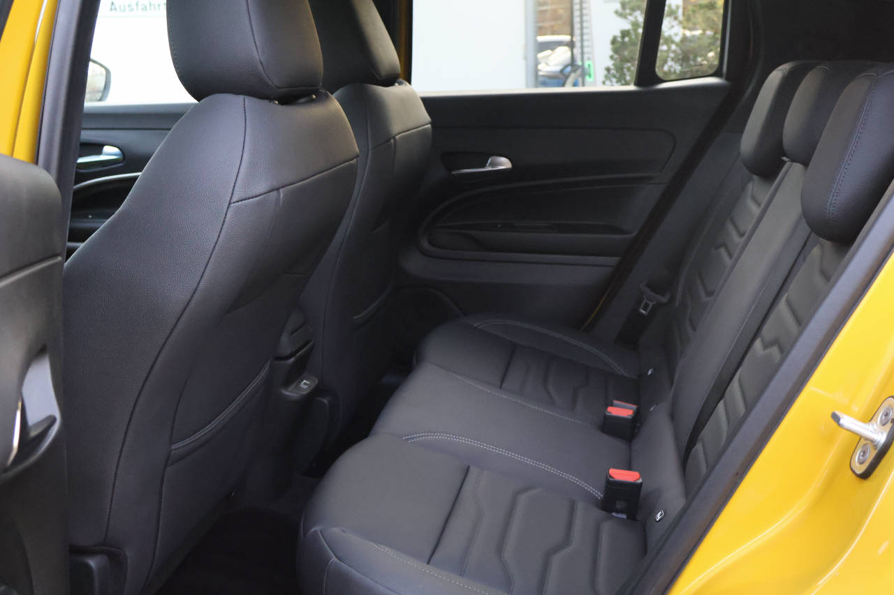 JEEP Avenger Summit-image-15