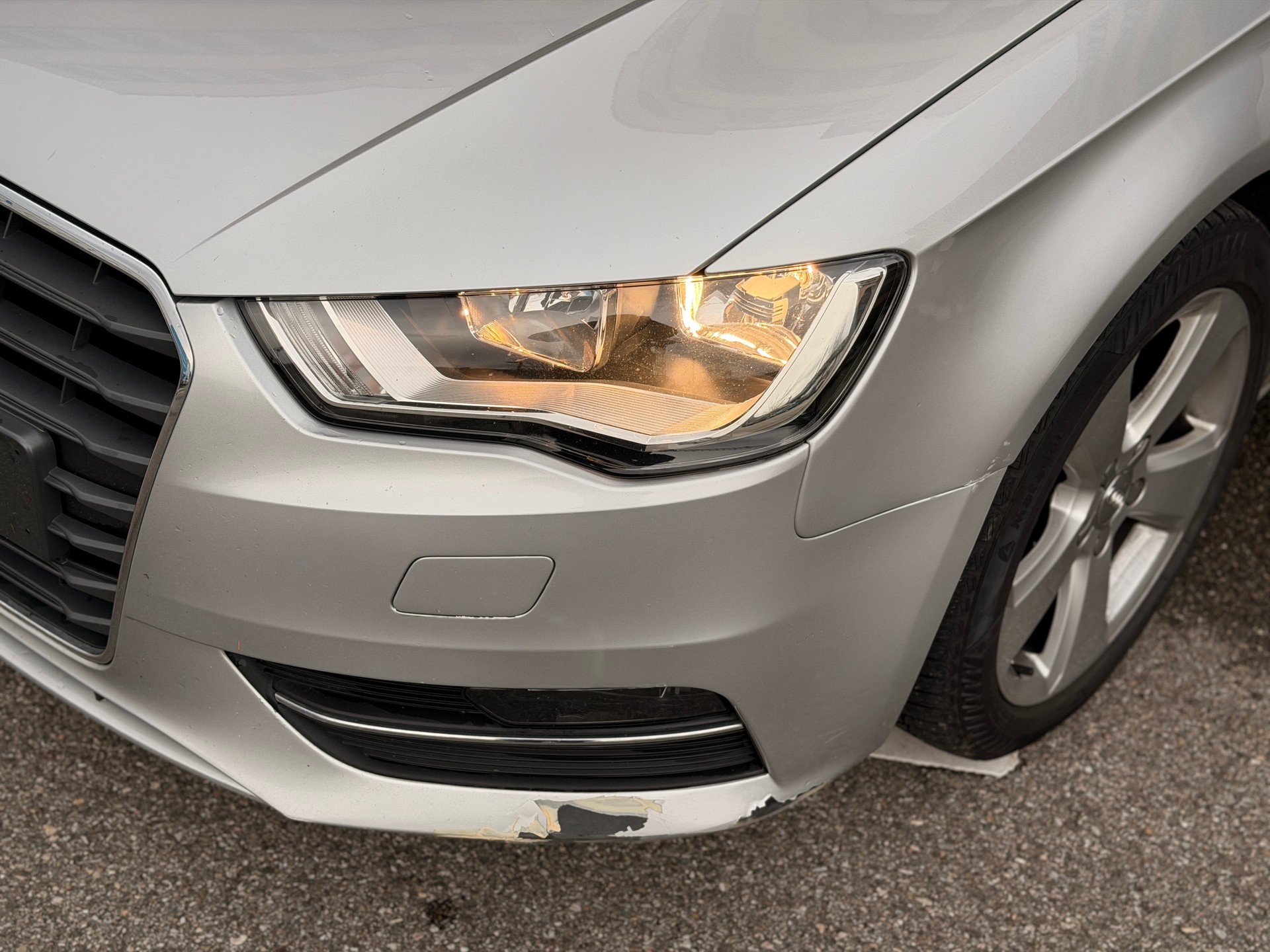 AUDI A3 2.0 TDI Ambition S-tronic-image-5