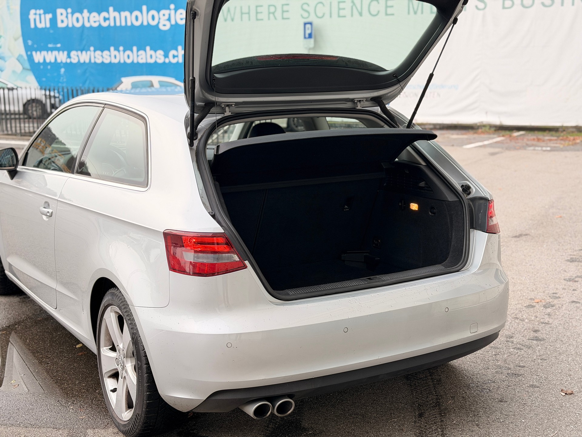 AUDI A3 2.0 TDI Ambition S-tronic-image-17