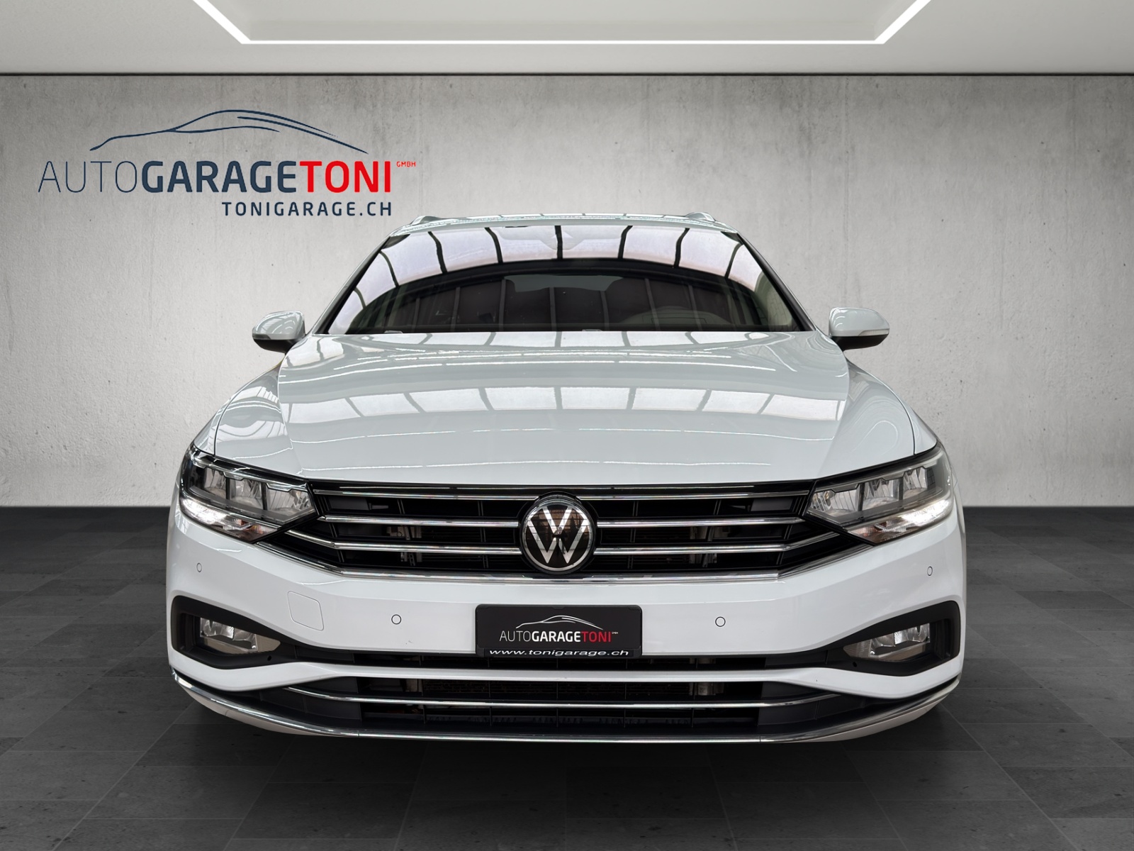VW Passat 2.0 TDI BMT Elegance 4Motion DSG-image-2