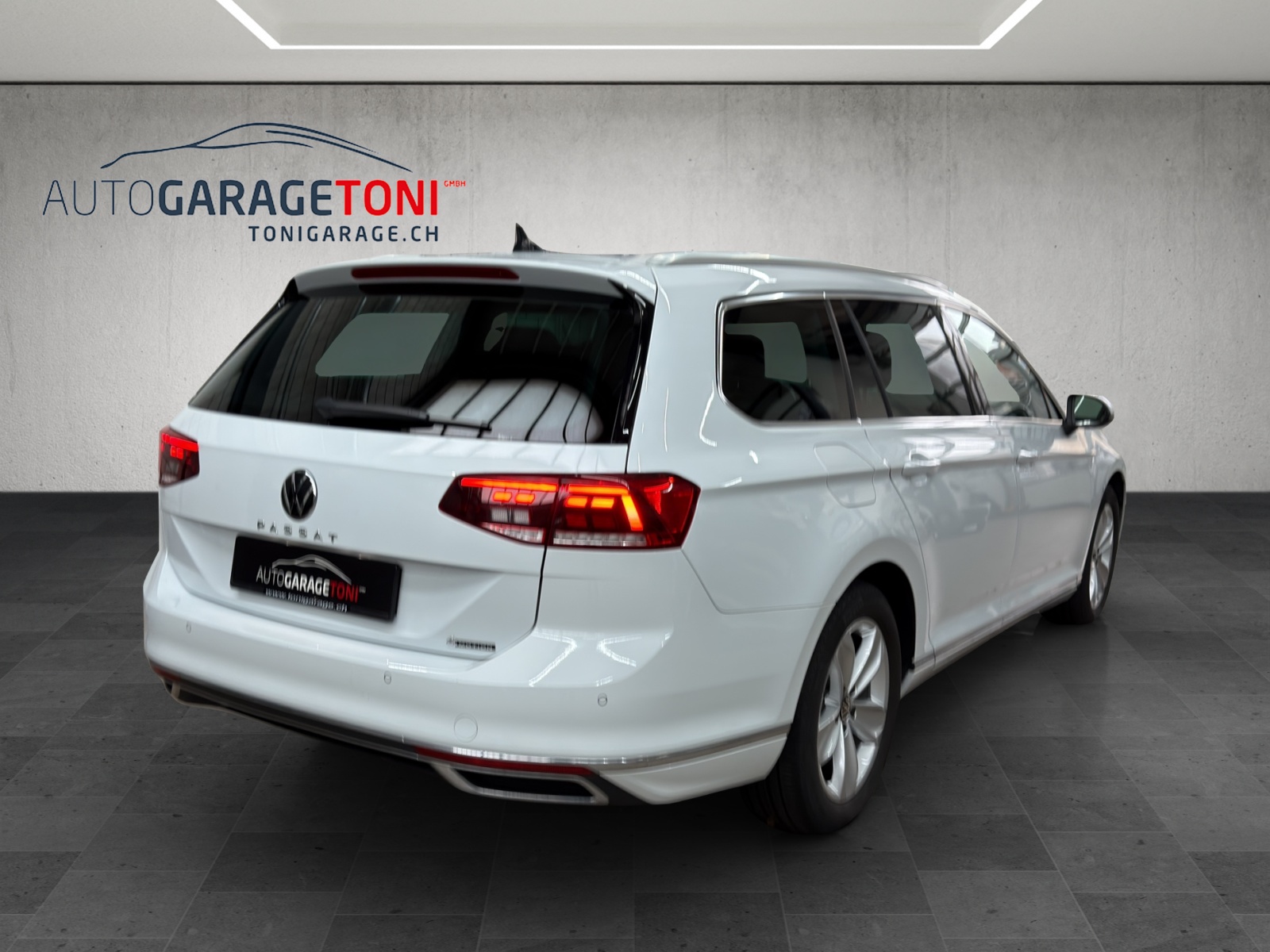 VW Passat 2.0 TDI BMT Elegance 4Motion DSG-image-5