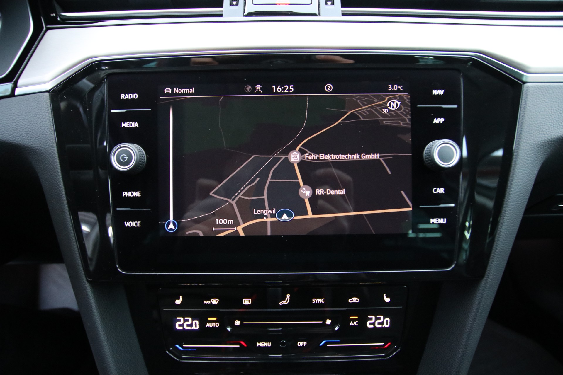 VW Passat 2.0 TDI BMT Elegance 4Motion DSG-image-18