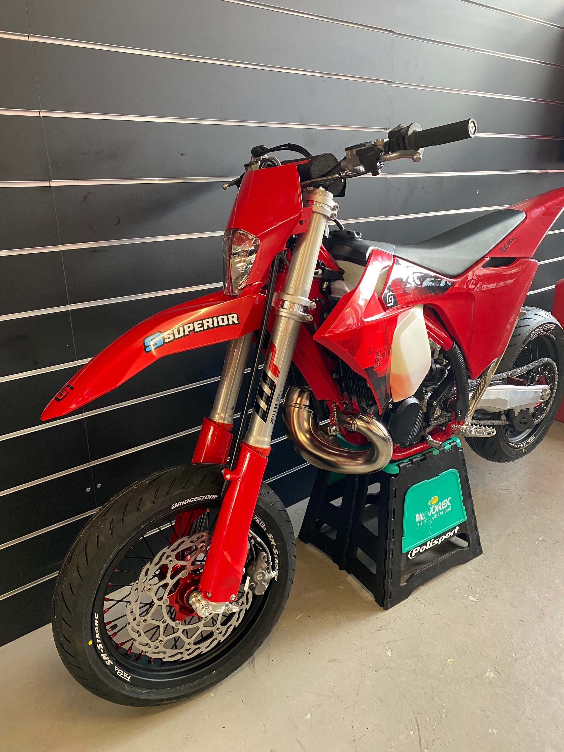 GASGAS EC 300 SUPERMOTO-image-4