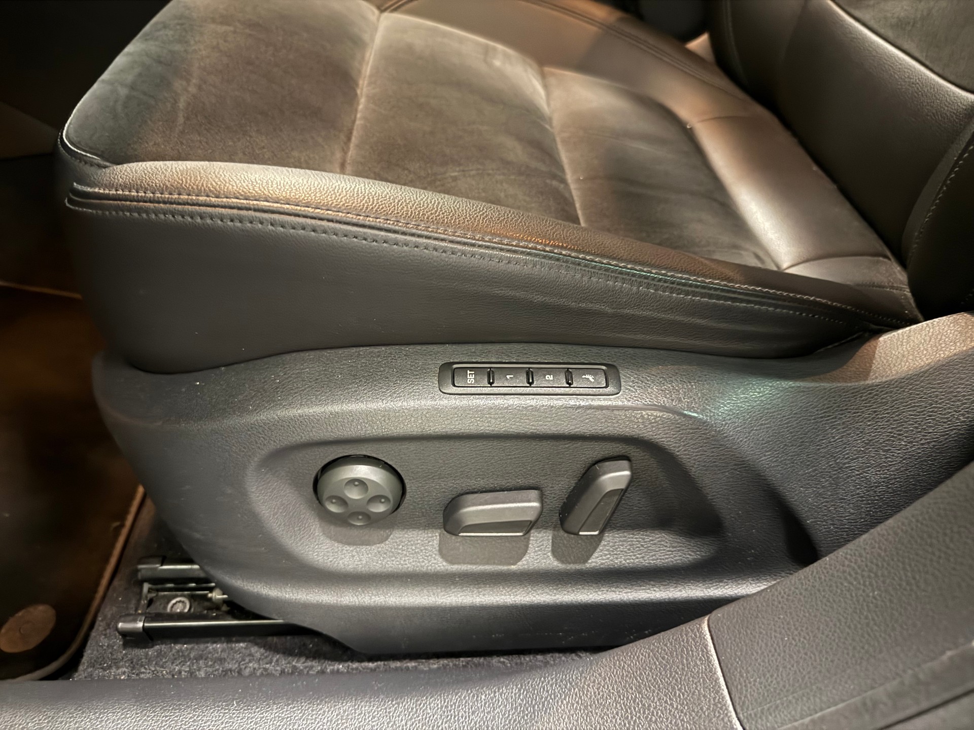 SEAT Alhambra 2.0 TDI 184 FR Li. 4x4 DSG S/S 7-Plätzer-image-11