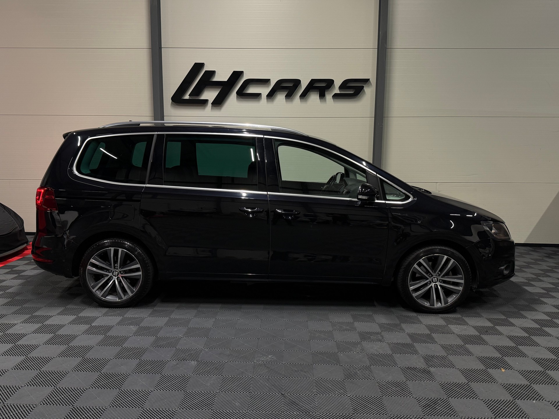 SEAT Alhambra 2.0 TDI 184 FR Li. 4x4 DSG S/S 7-Plätzer-image-4