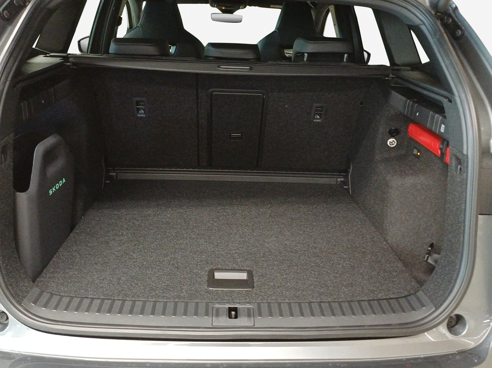 SKODA Enyaq 85x Sportline 4x4-image-12