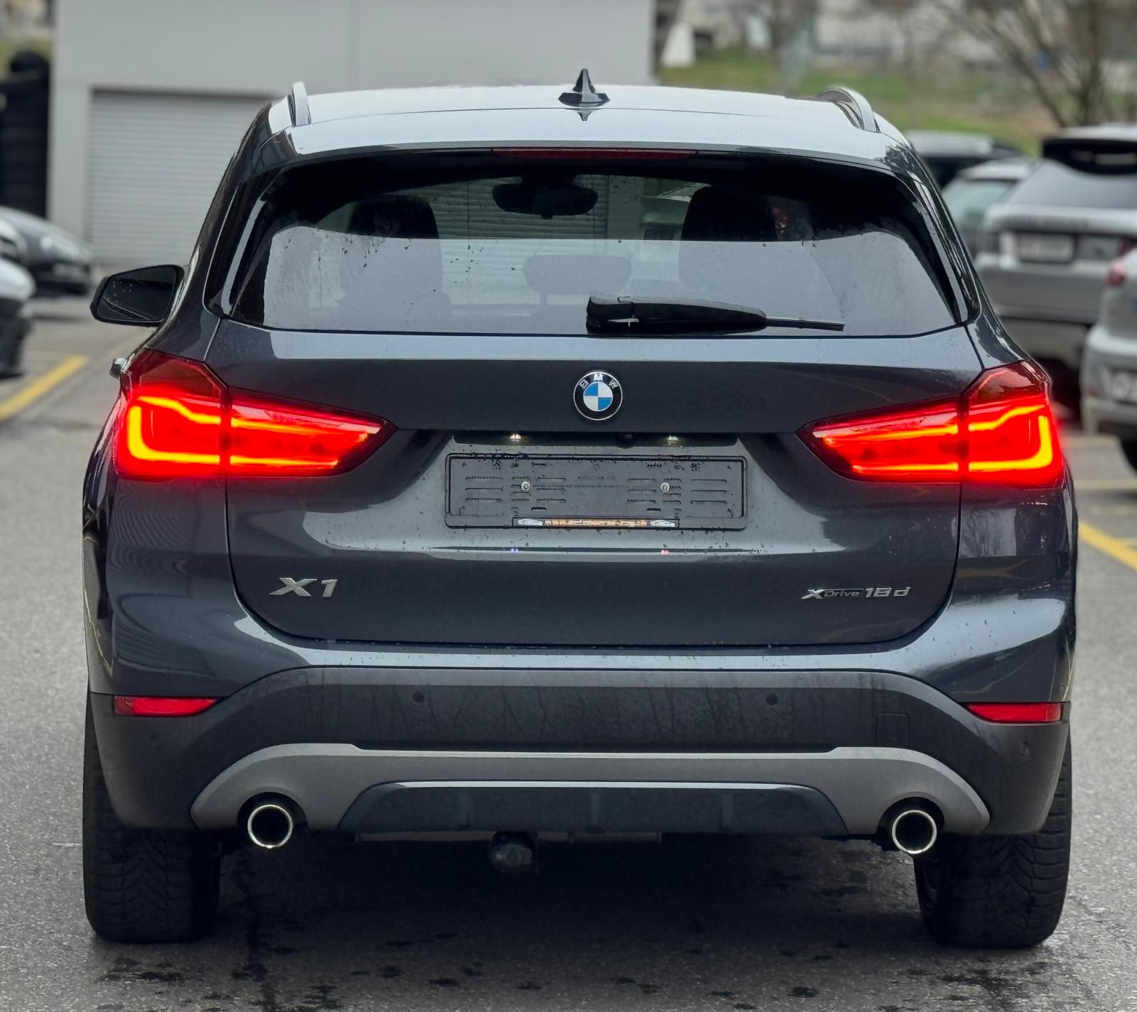BMW X1 18d xDrive-image-5
