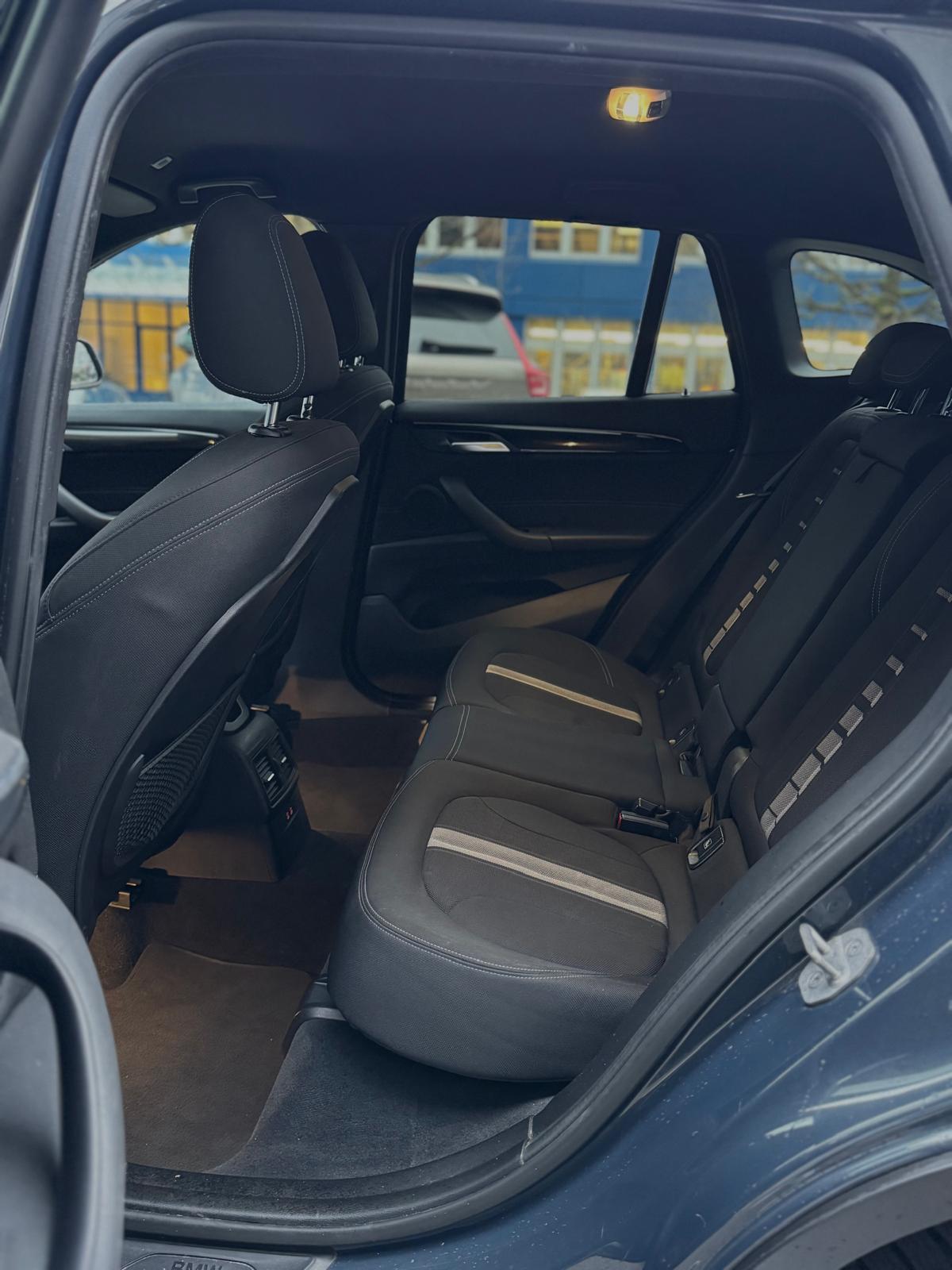 BMW X1 18d xDrive-image-8