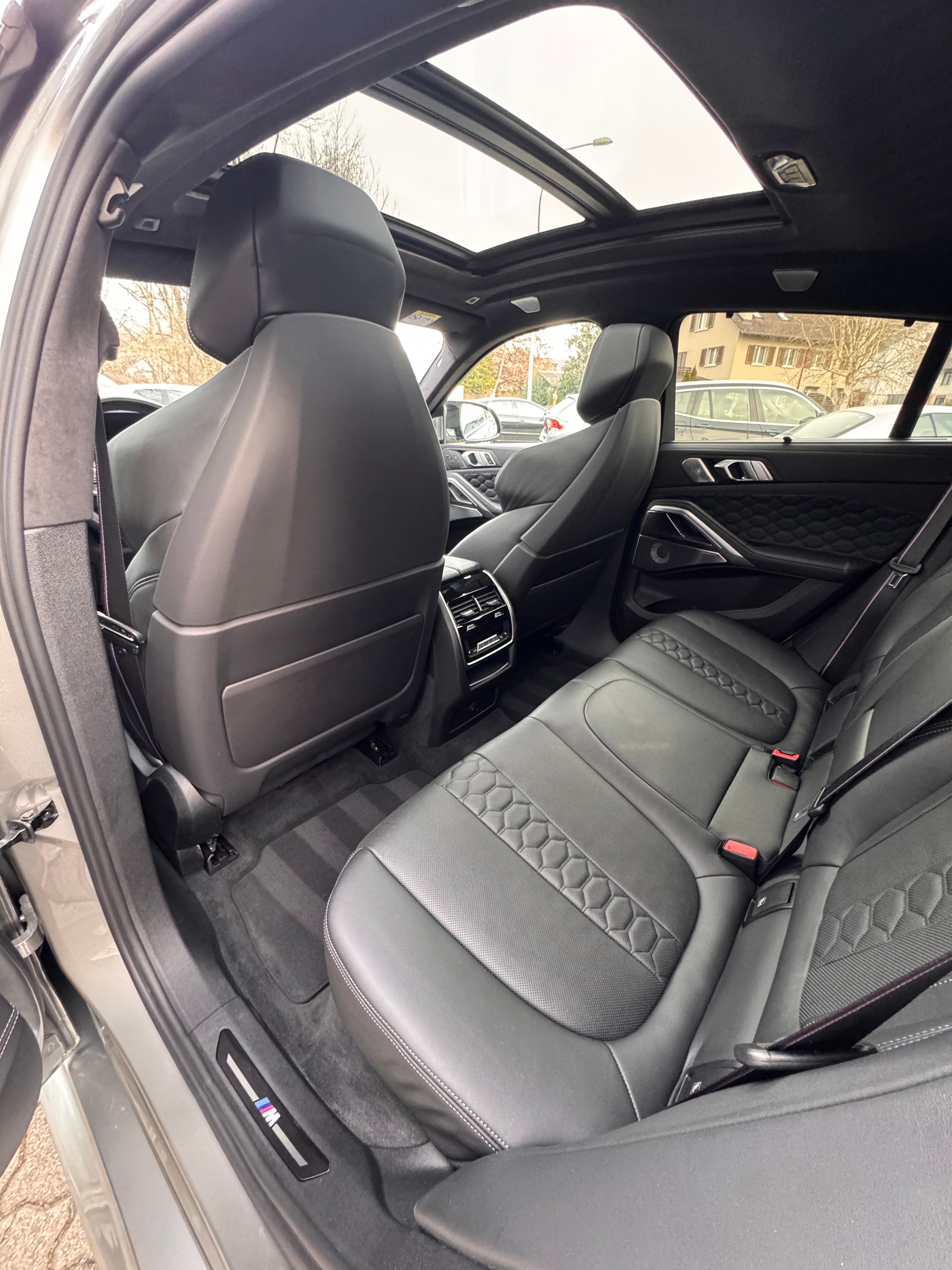 BMW X6M Steptronic M Competition-image-10