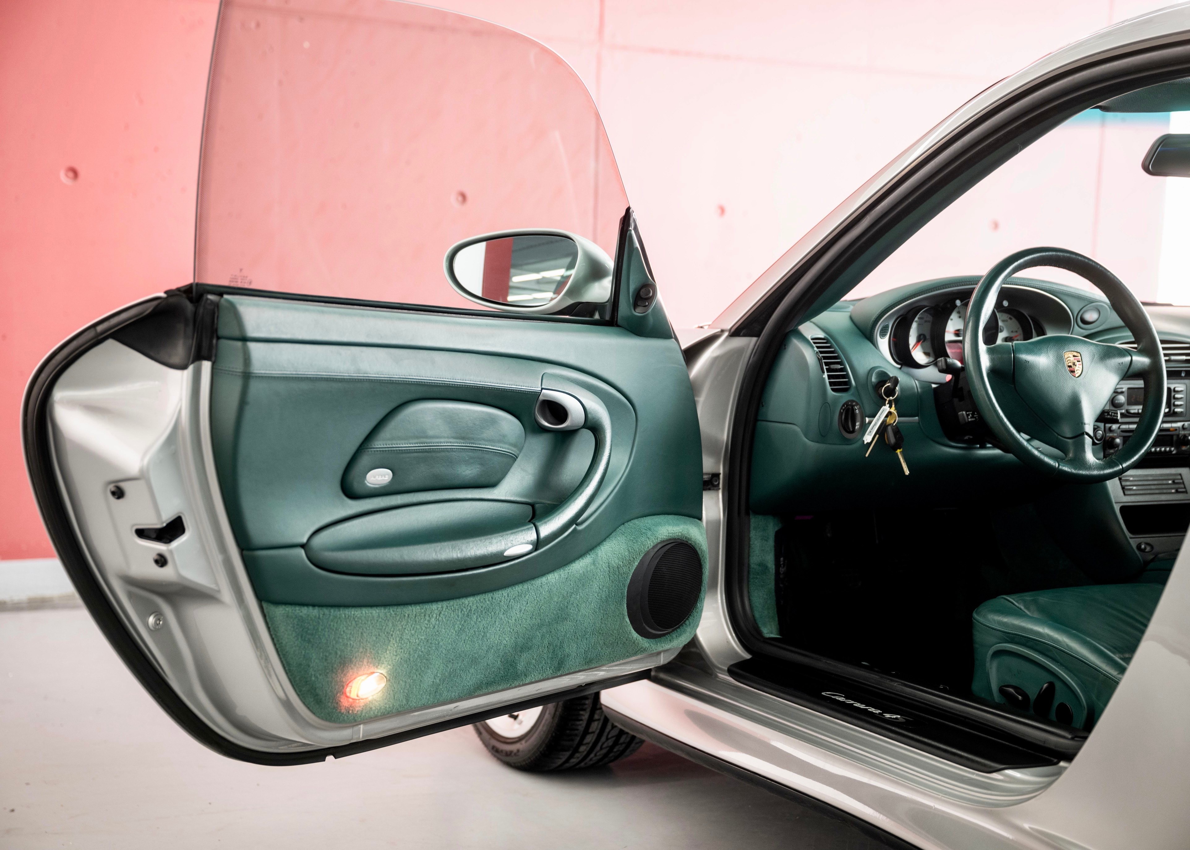 Image PORSCHE 911 911 Carrera 4S (Swiss model, fantastic condition, Nephrite leather, Porsche Exclusive options, clutch and IMS replaced)