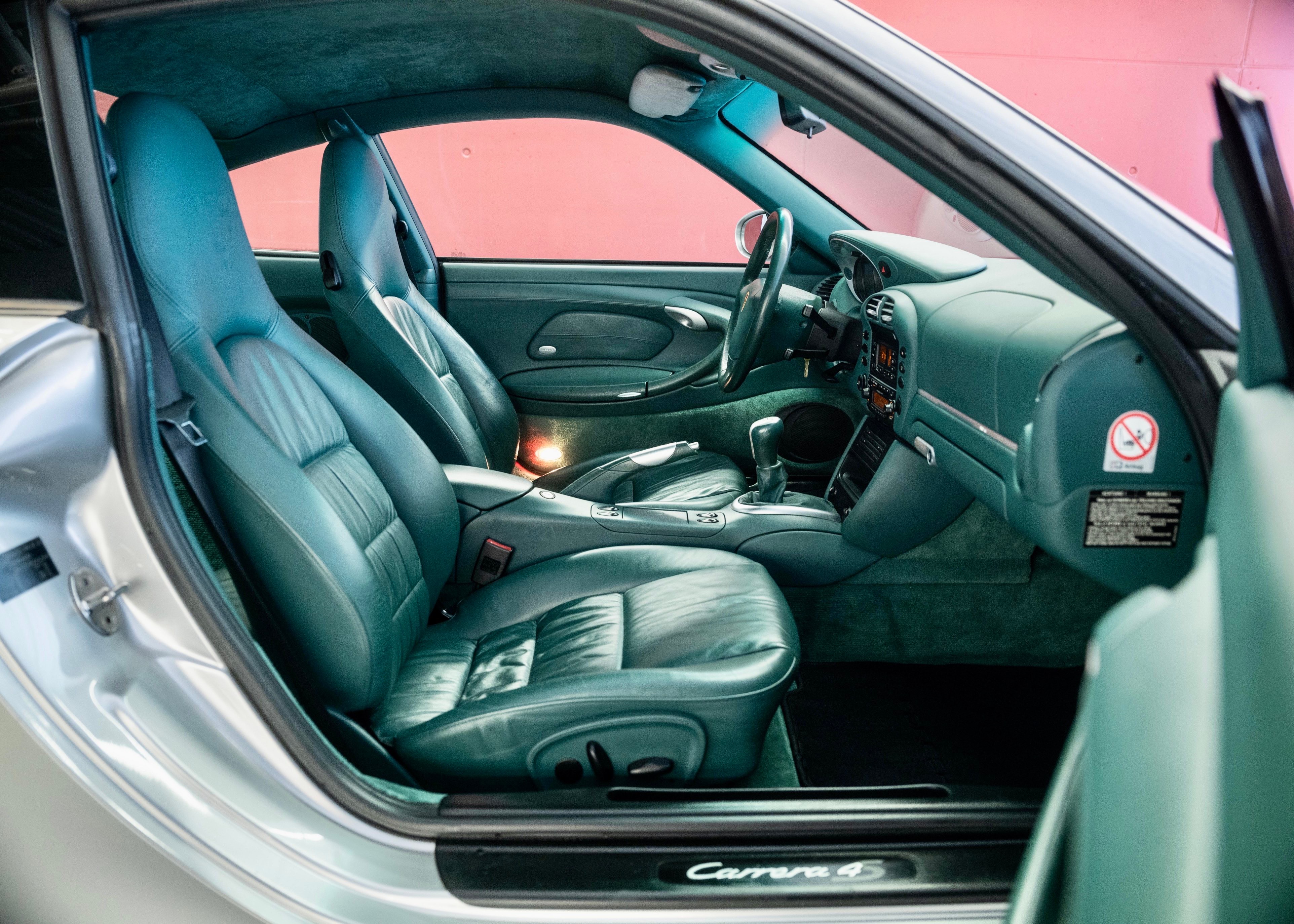 Image PORSCHE 911 911 Carrera 4S (Swiss model, fantastic condition, Nephrite leather, Porsche Exclusive options, clutch and IMS replaced)