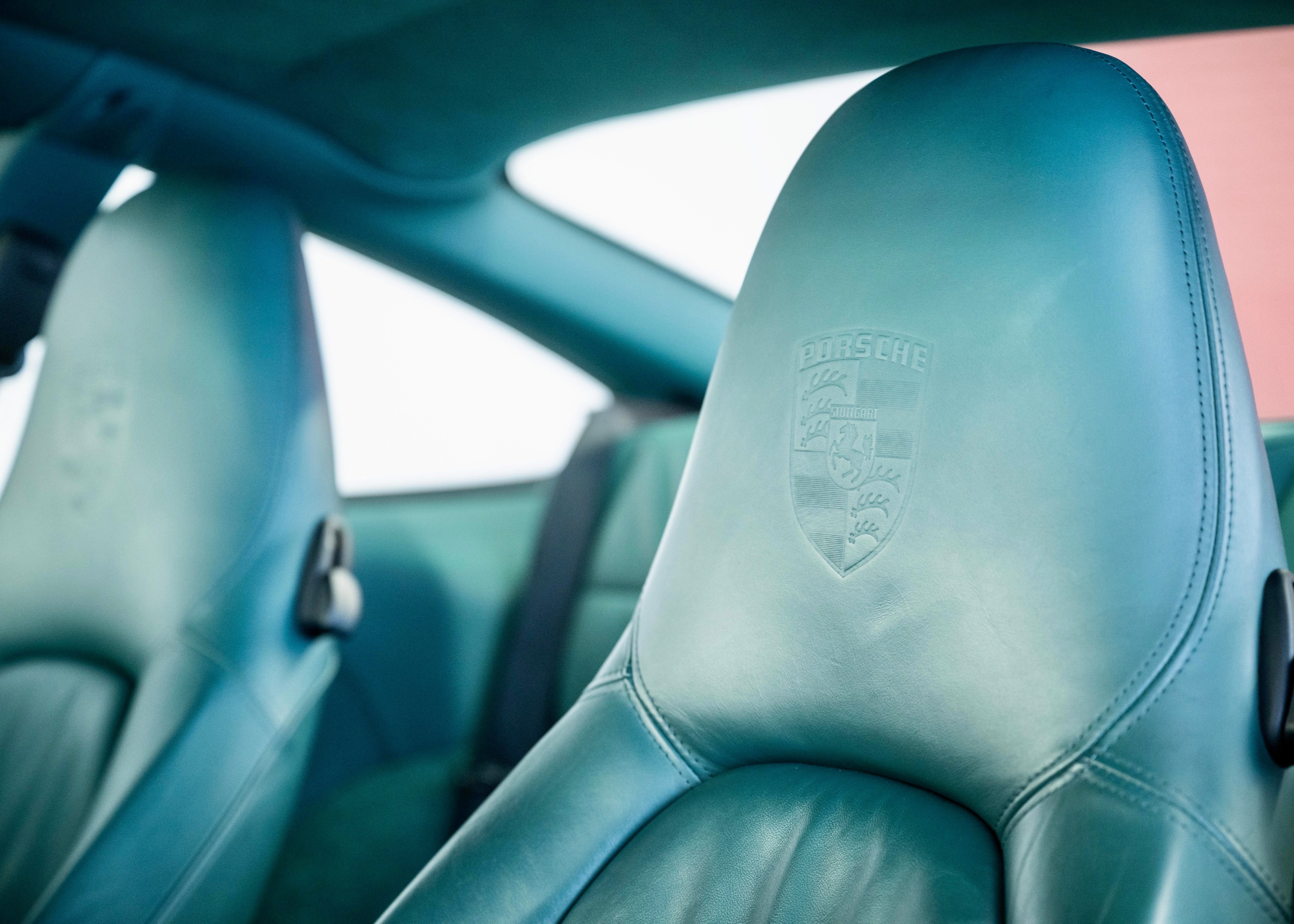 Image PORSCHE 911 911 Carrera 4S (Swiss model, fantastic condition, Nephrite leather, Porsche Exclusive options, clutch and IMS replaced)