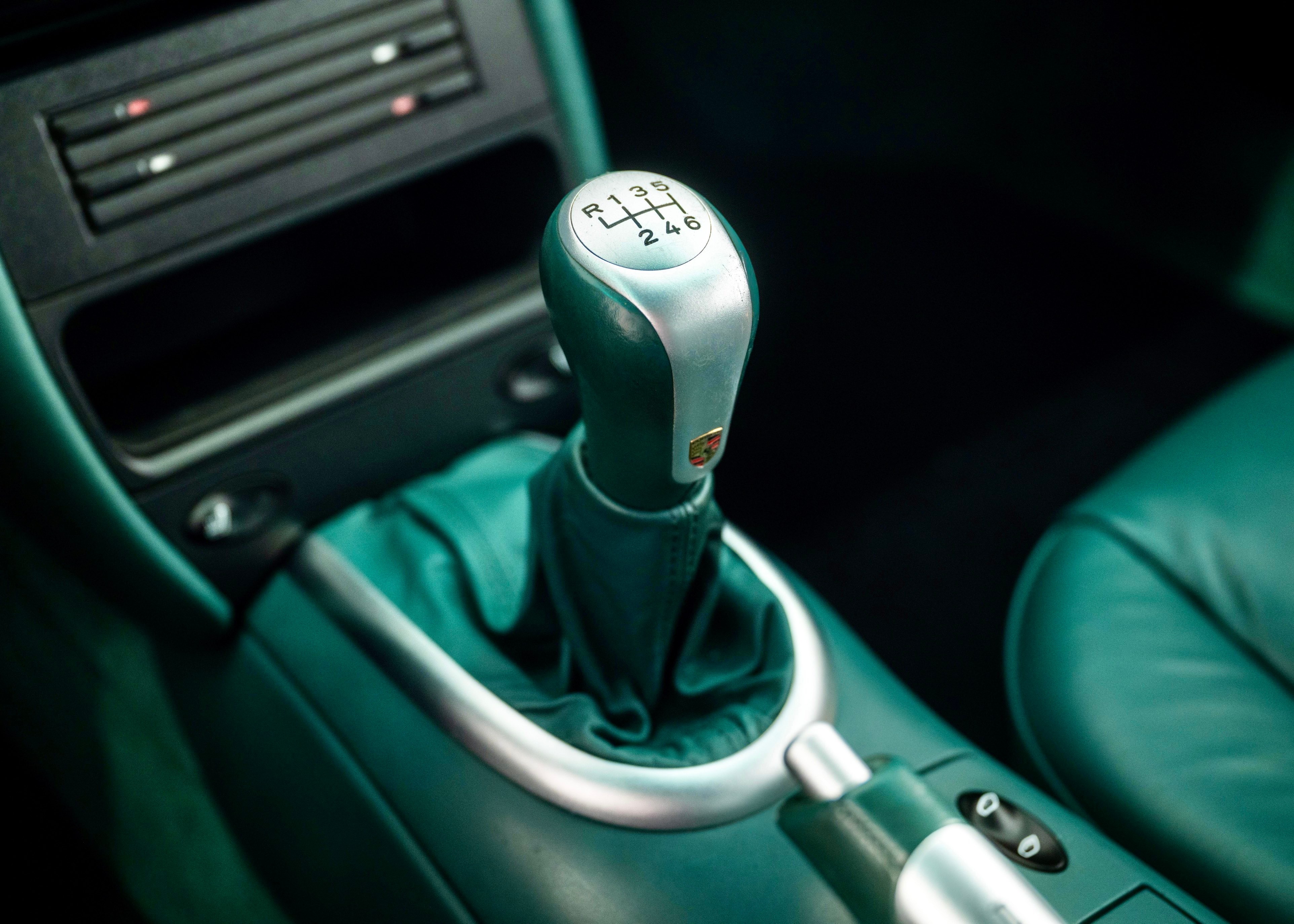 Image PORSCHE 911 911 Carrera 4S (Swiss model, fantastic condition, Nephrite leather, Porsche Exclusive options, clutch and IMS replaced)