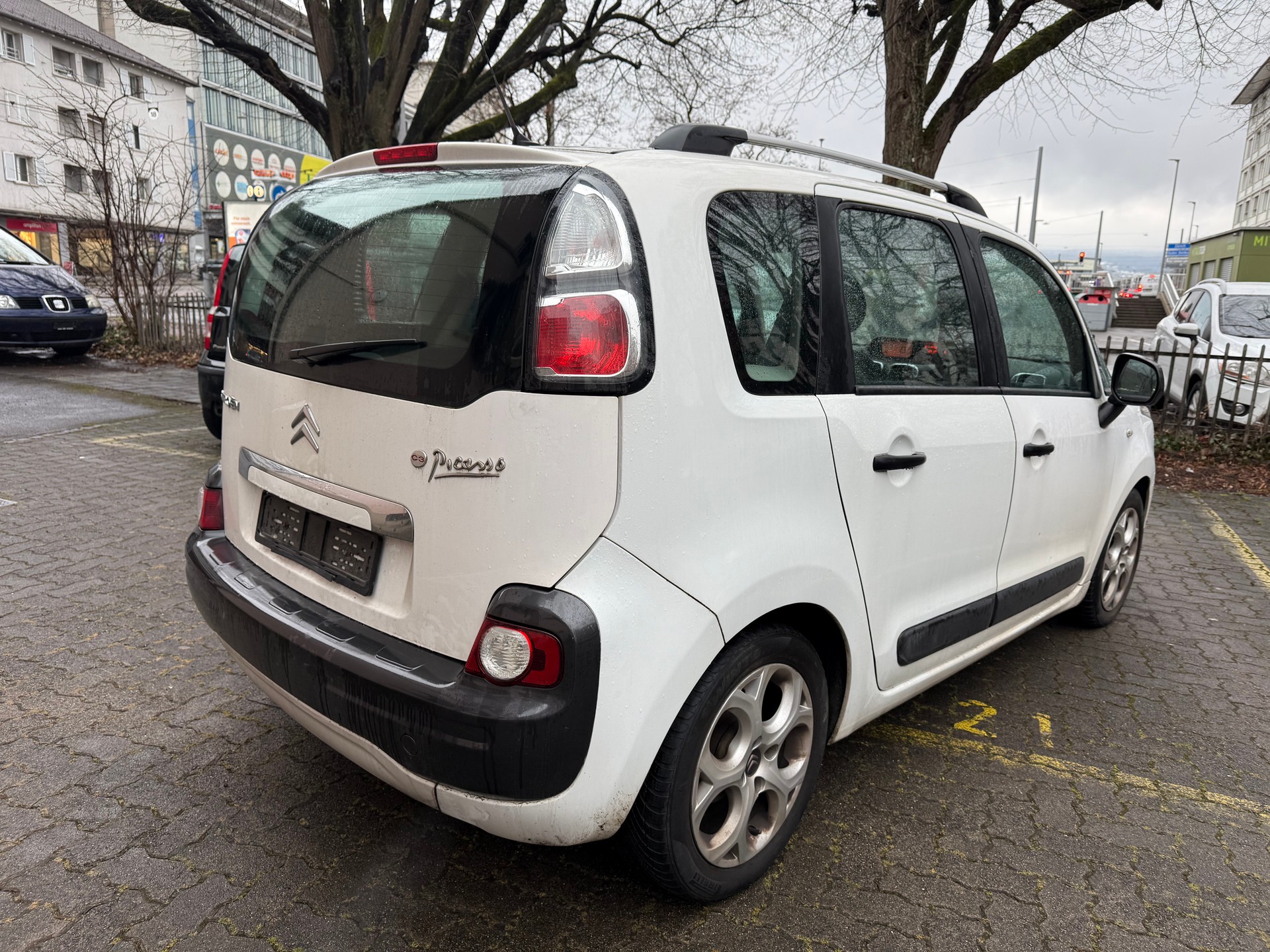 CITROEN C3 Picasso 1.6 HDi Exclusive-image-4