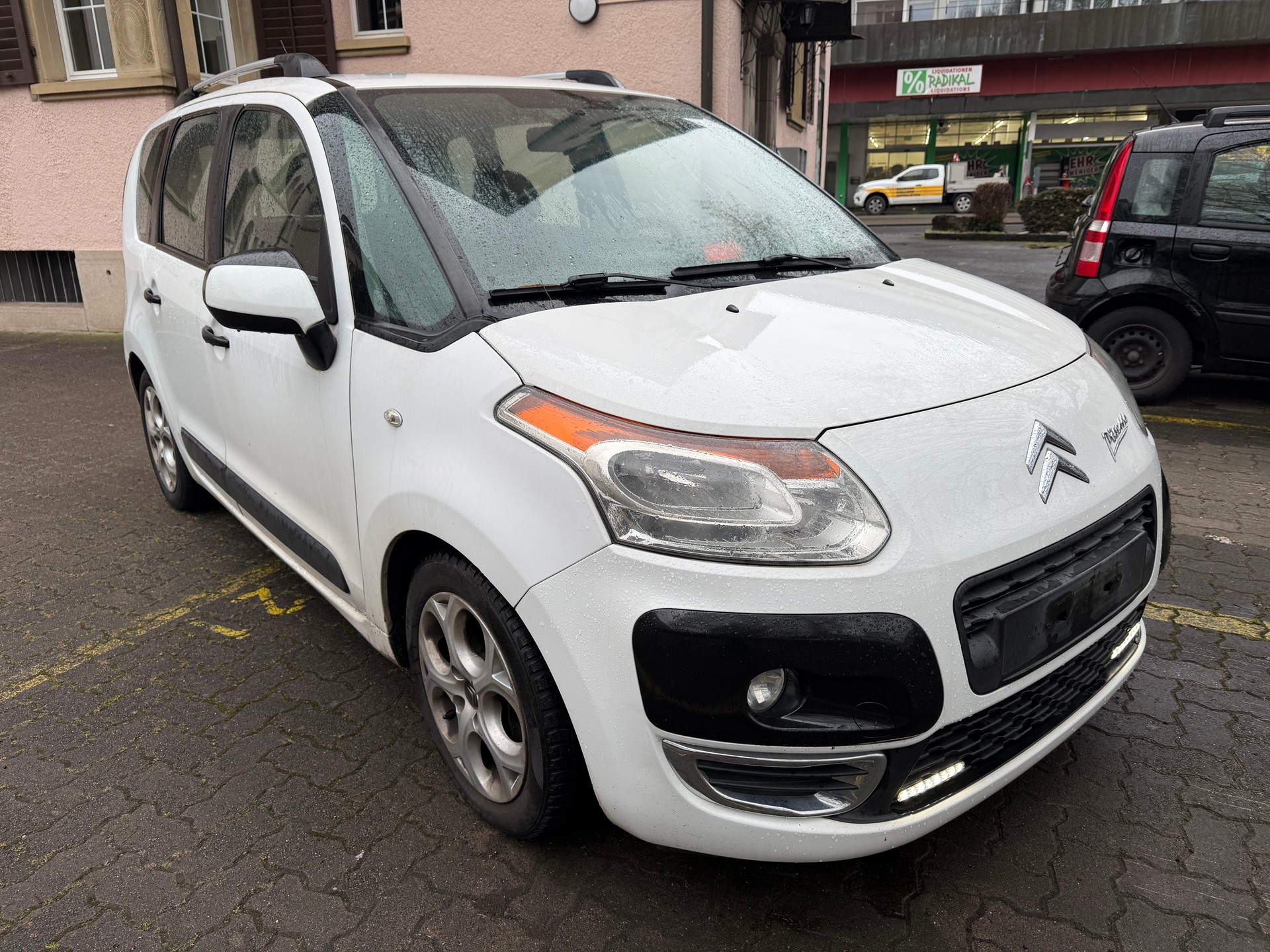 CITROEN C3 Picasso 1.6 HDi Exclusive-image-2