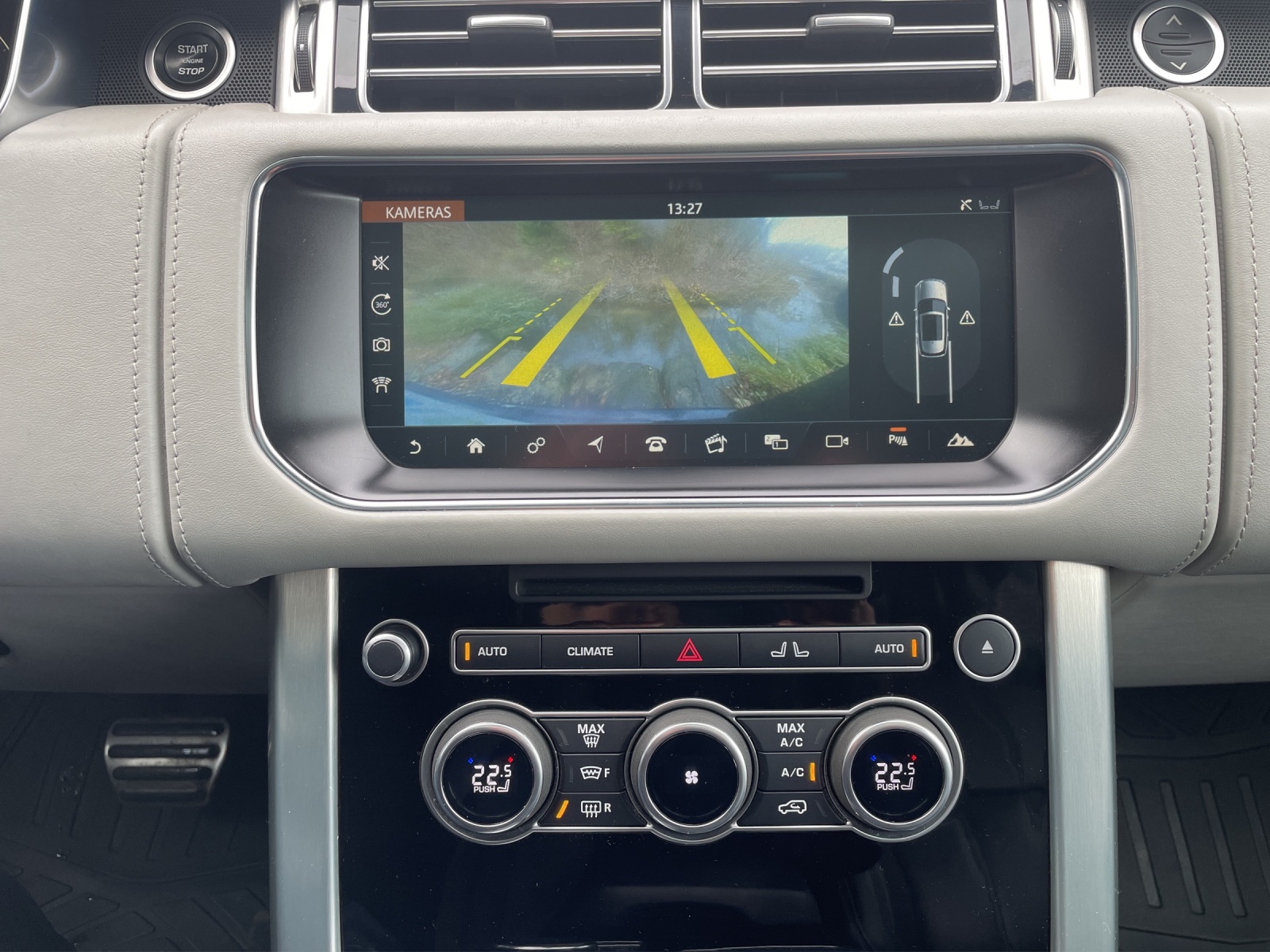 LAND ROVER Range Rover 4.4 SDV8 Autobiography Automatic-image-11