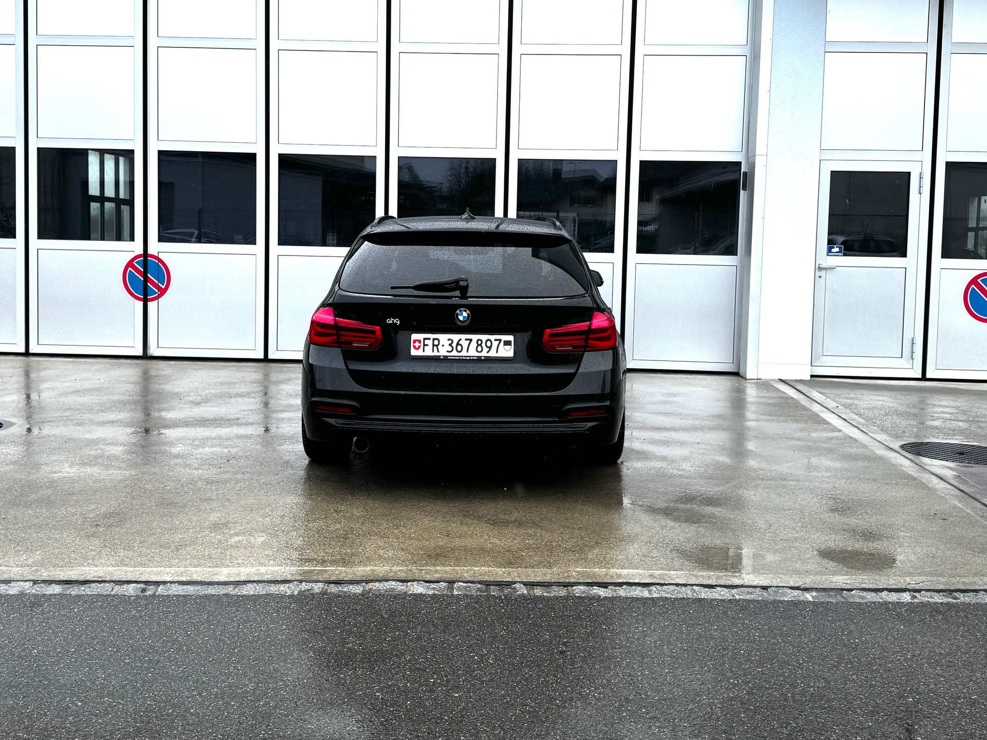 BMW 318d Touring Steptronic-image-5