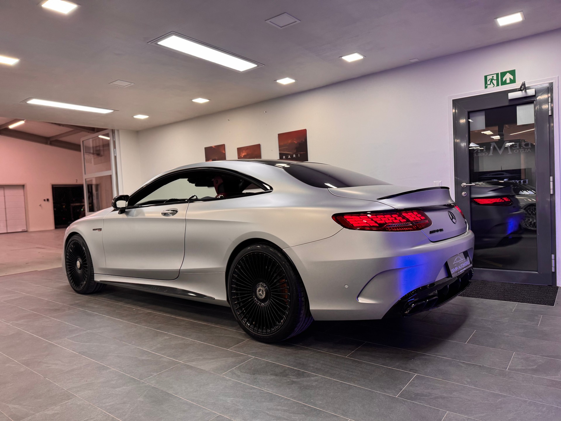 MERCEDES-BENZ S 500 Coupé 4Matic 7G-Tronic *S63 Facelift Umbau / Silber Matt / Night Vision / 3D Burmester Soundsystem / Head-Up / 360 Kamera*-image-5