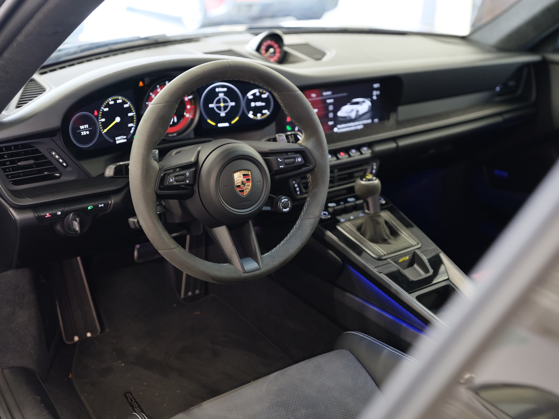 PORSCHE 911 GT3 PDK *Ambiente* *Vollschalensitze* *Sport-Chrono-Paket*-image-19