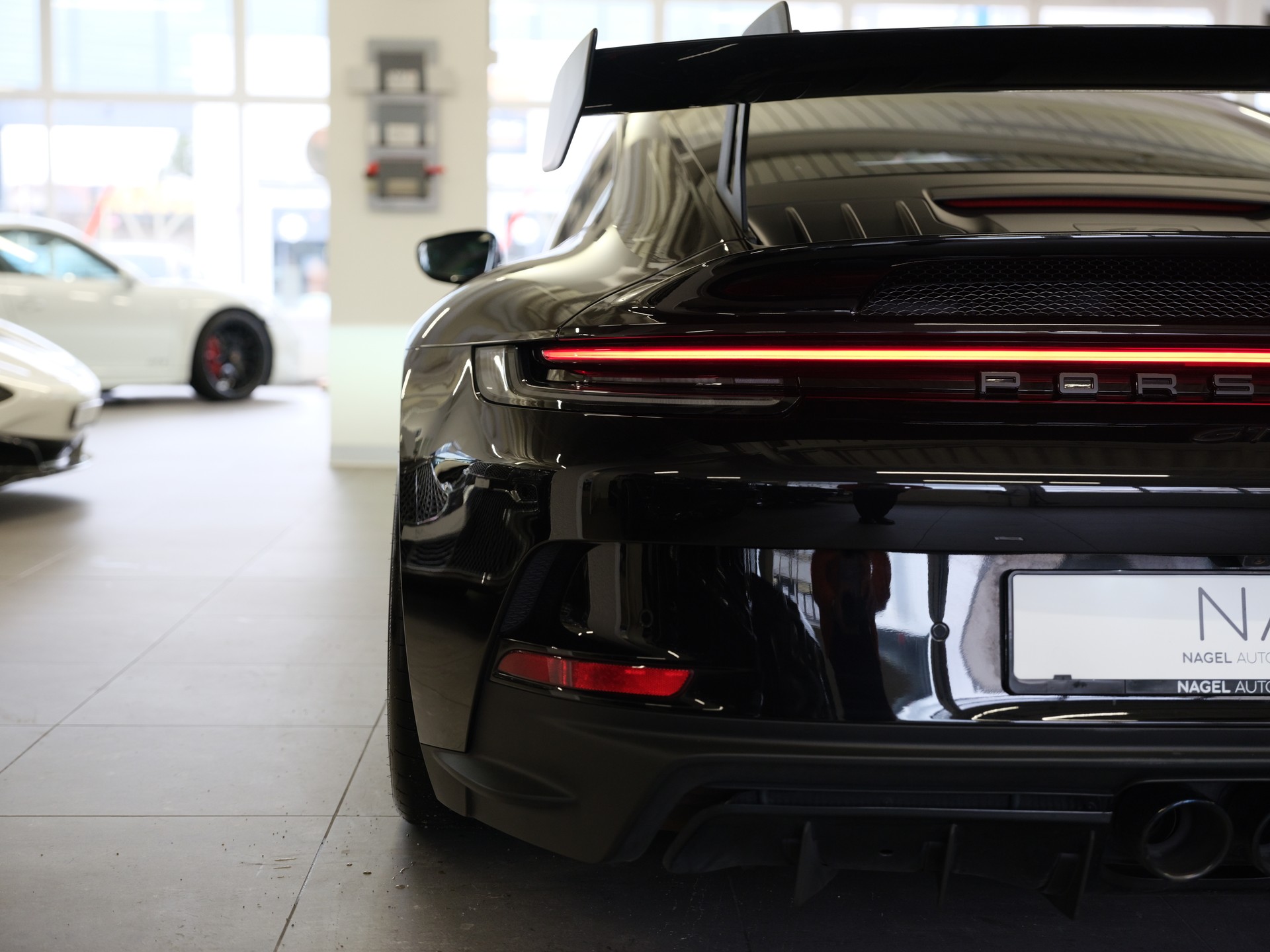 PORSCHE 911 GT3 PDK *Ambiente* *Vollschalensitze* *Sport-Chrono-Paket*-image-11