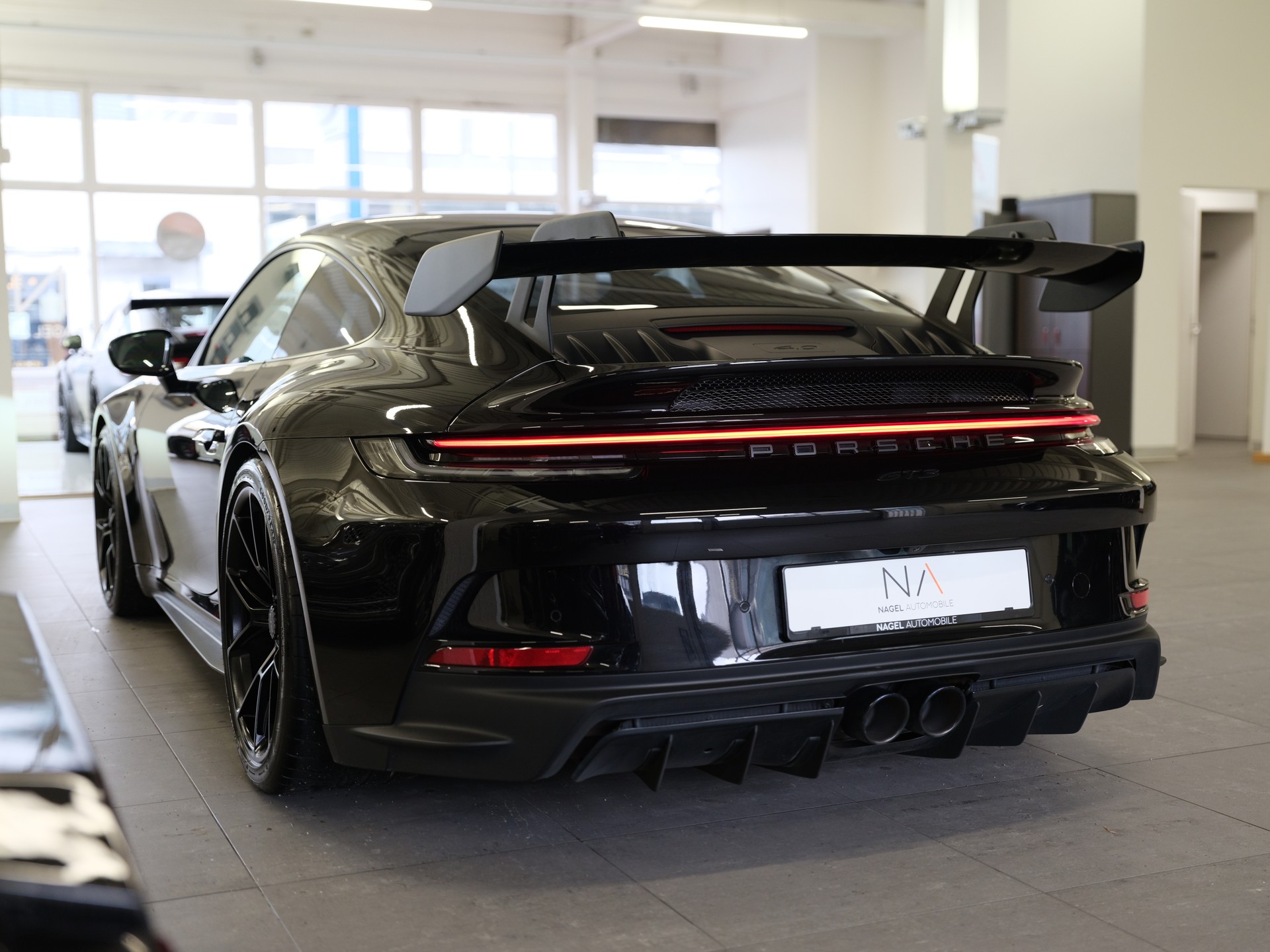 PORSCHE 911 GT3 PDK *Ambiente* *Vollschalensitze* *Sport-Chrono-Paket*-image-4