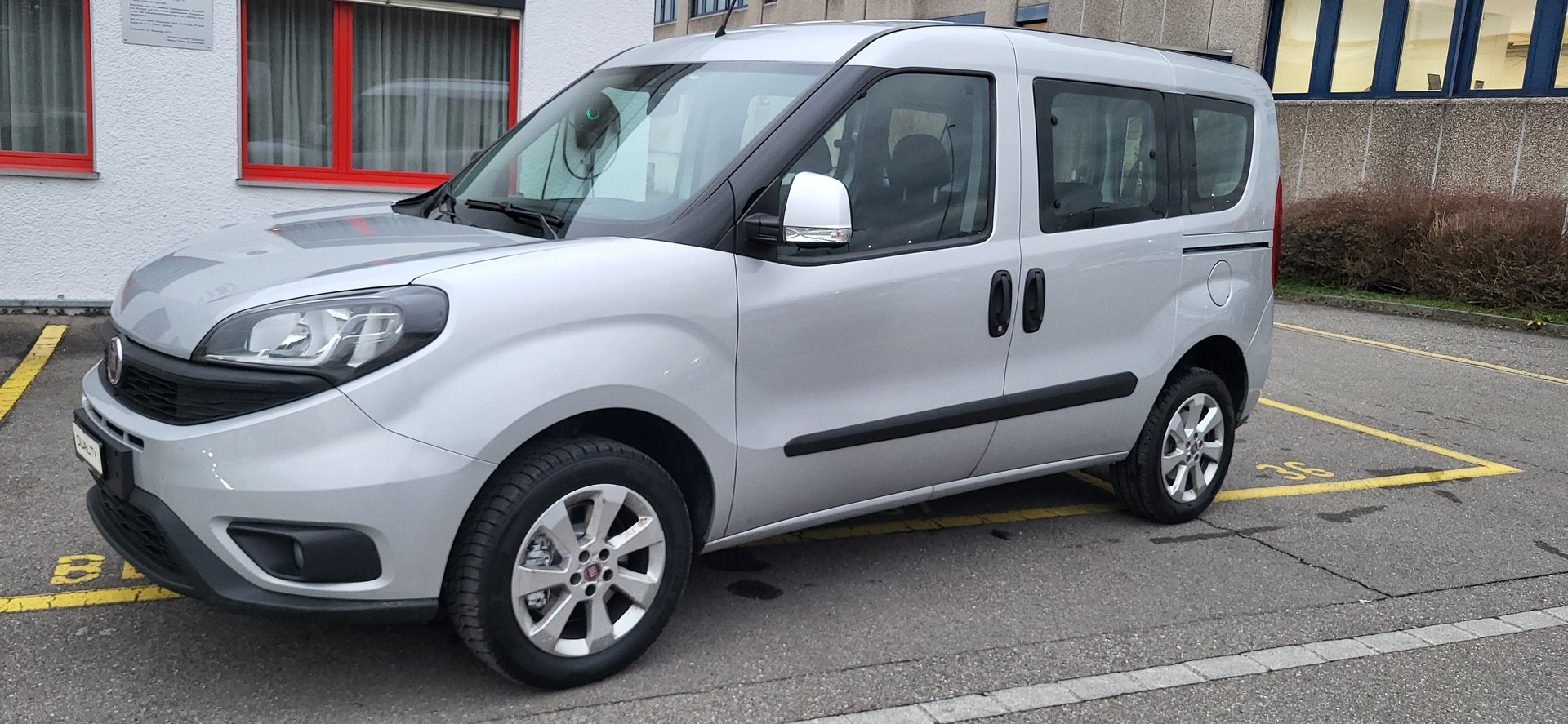 FIAT Doblò 1.4 TB Easy-image-1