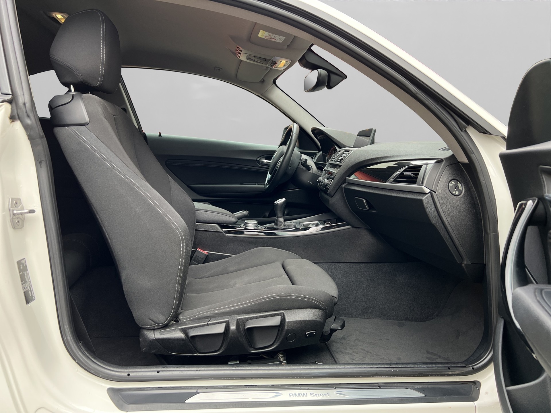 BMW 220d Sport Line-image-9