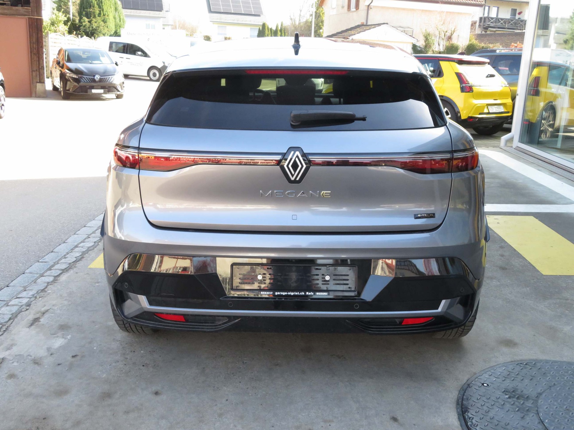 RENAULT Mégane E-Tech techno-image-5