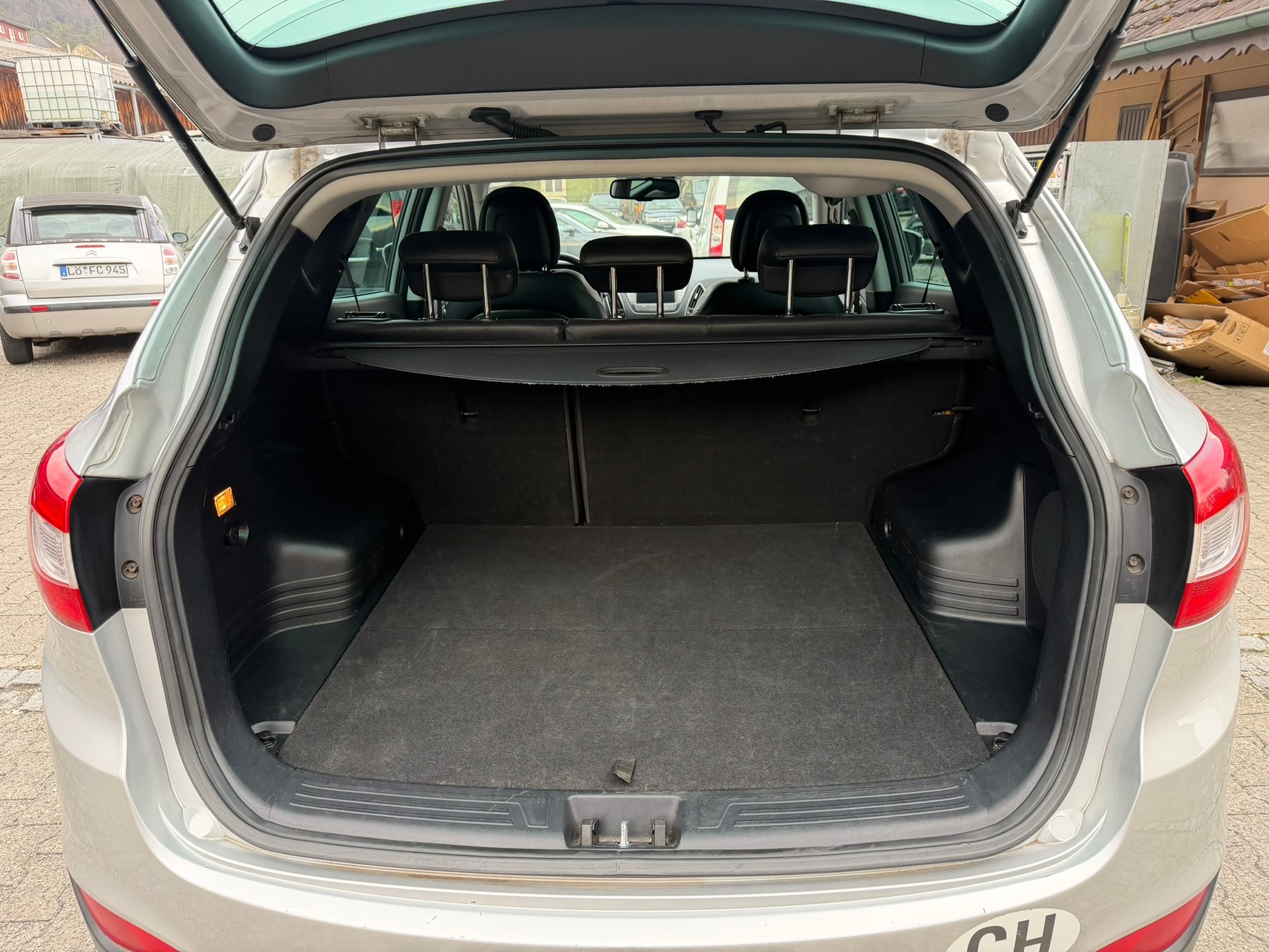 HYUNDAI iX 35 2.0 CRDi Style 4WD-image-10