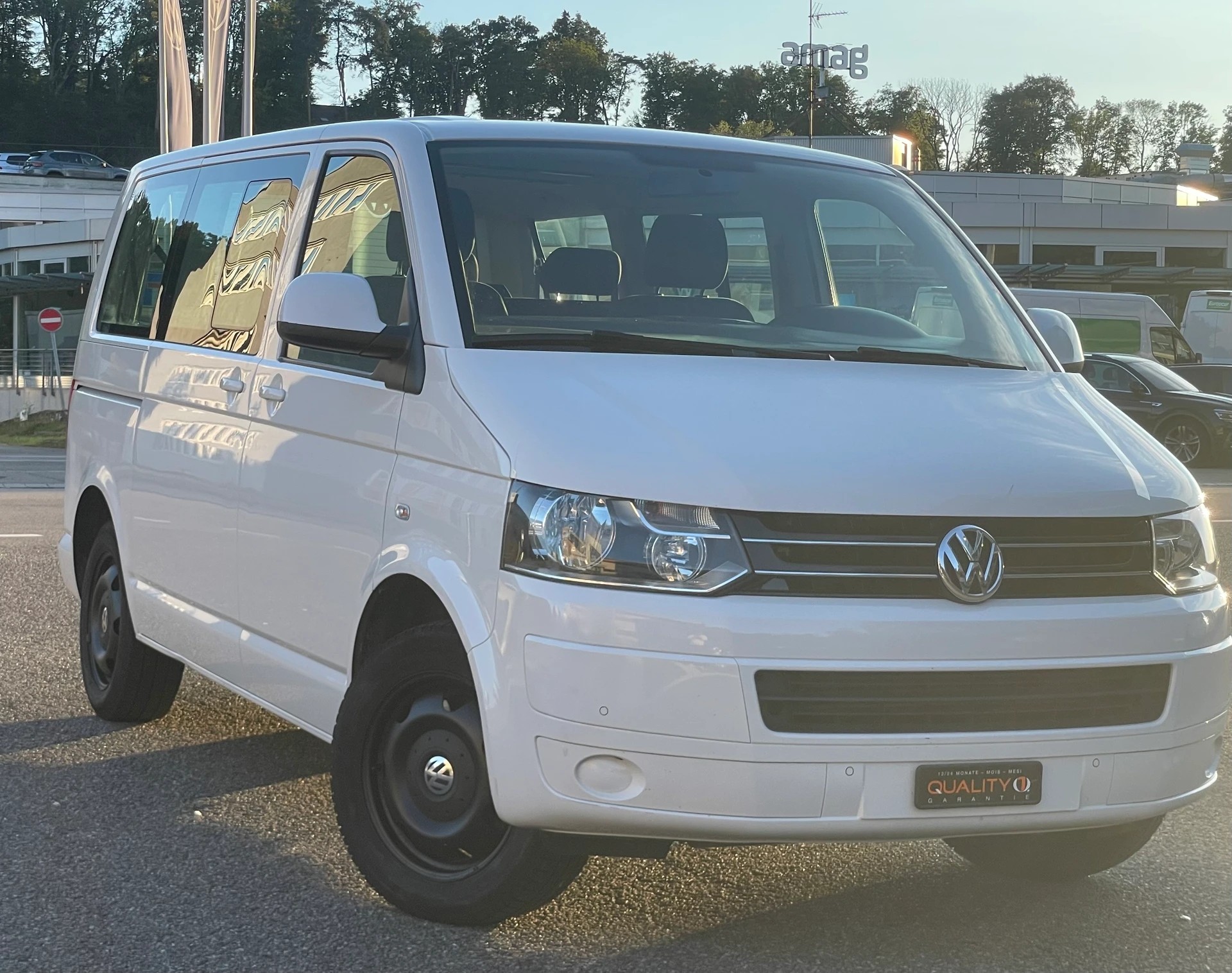 VW T5 Caravelle Trendline 2.0 TDI CR 4Motion DSG-image-0