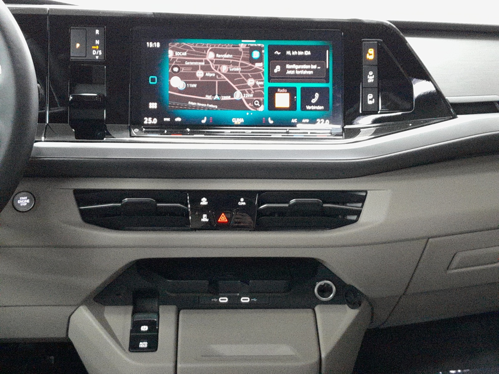 VW Multivan 2.0 TSI Life DSG-image-10