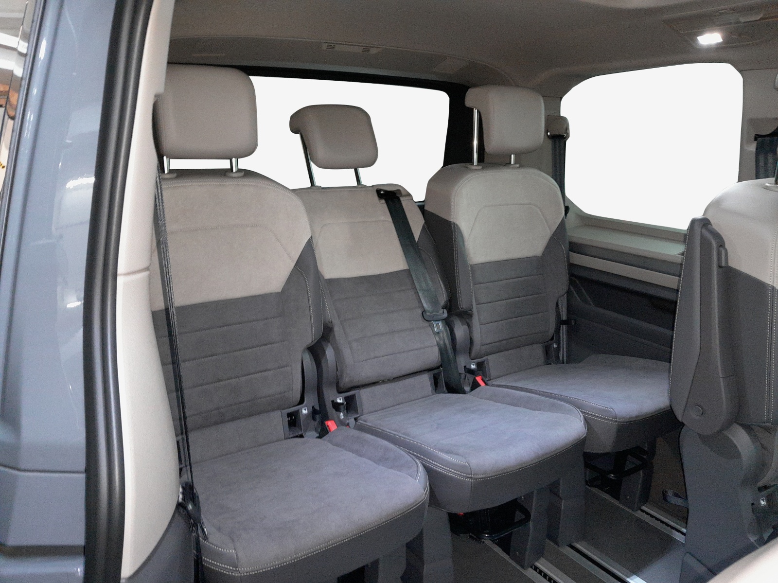 VW Multivan 2.0 TSI Life DSG-image-13