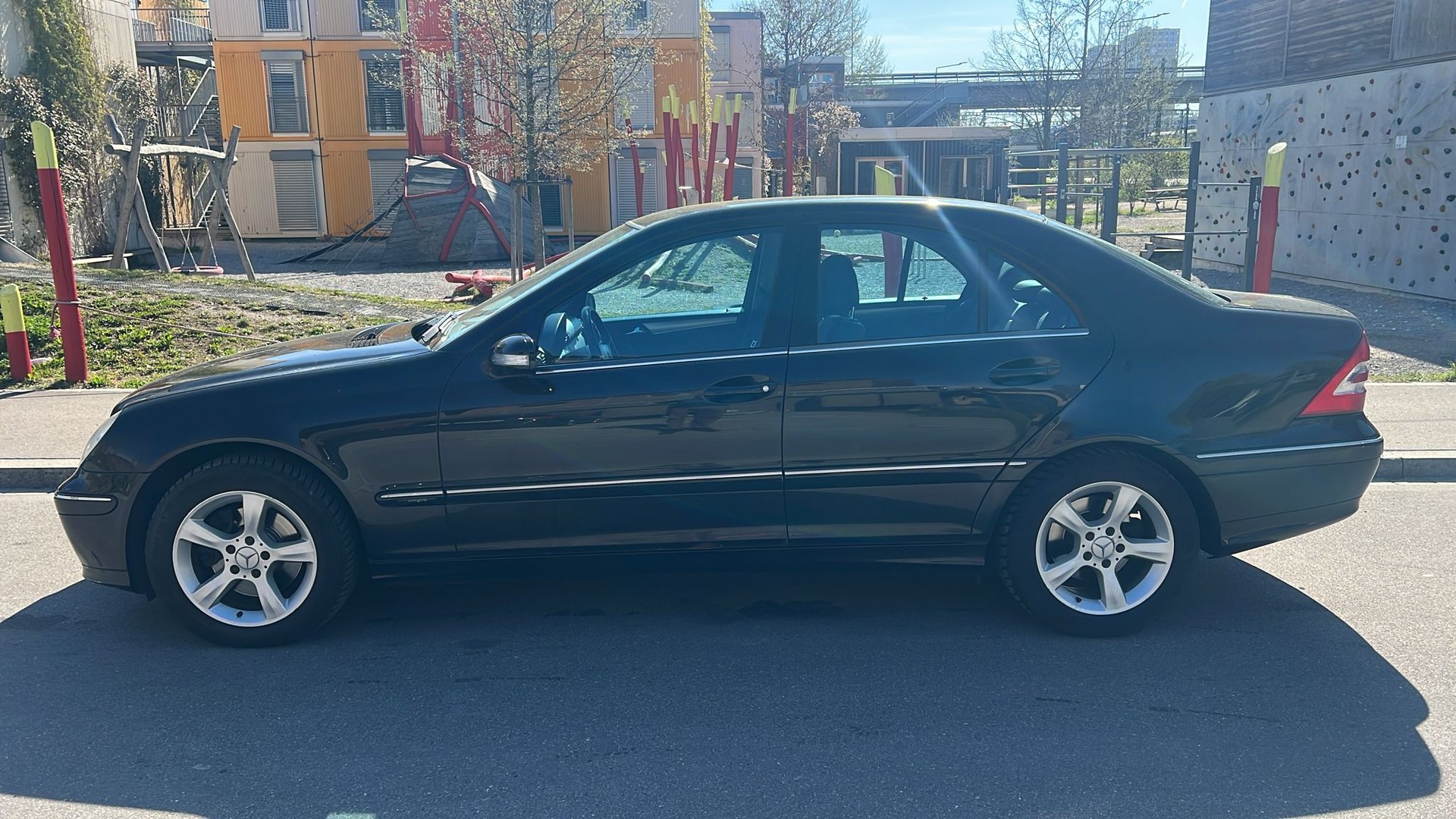 MERCEDES-BENZ C 280 Avantgarde Sport Edition 4Matic Automatic-showroom-element-3