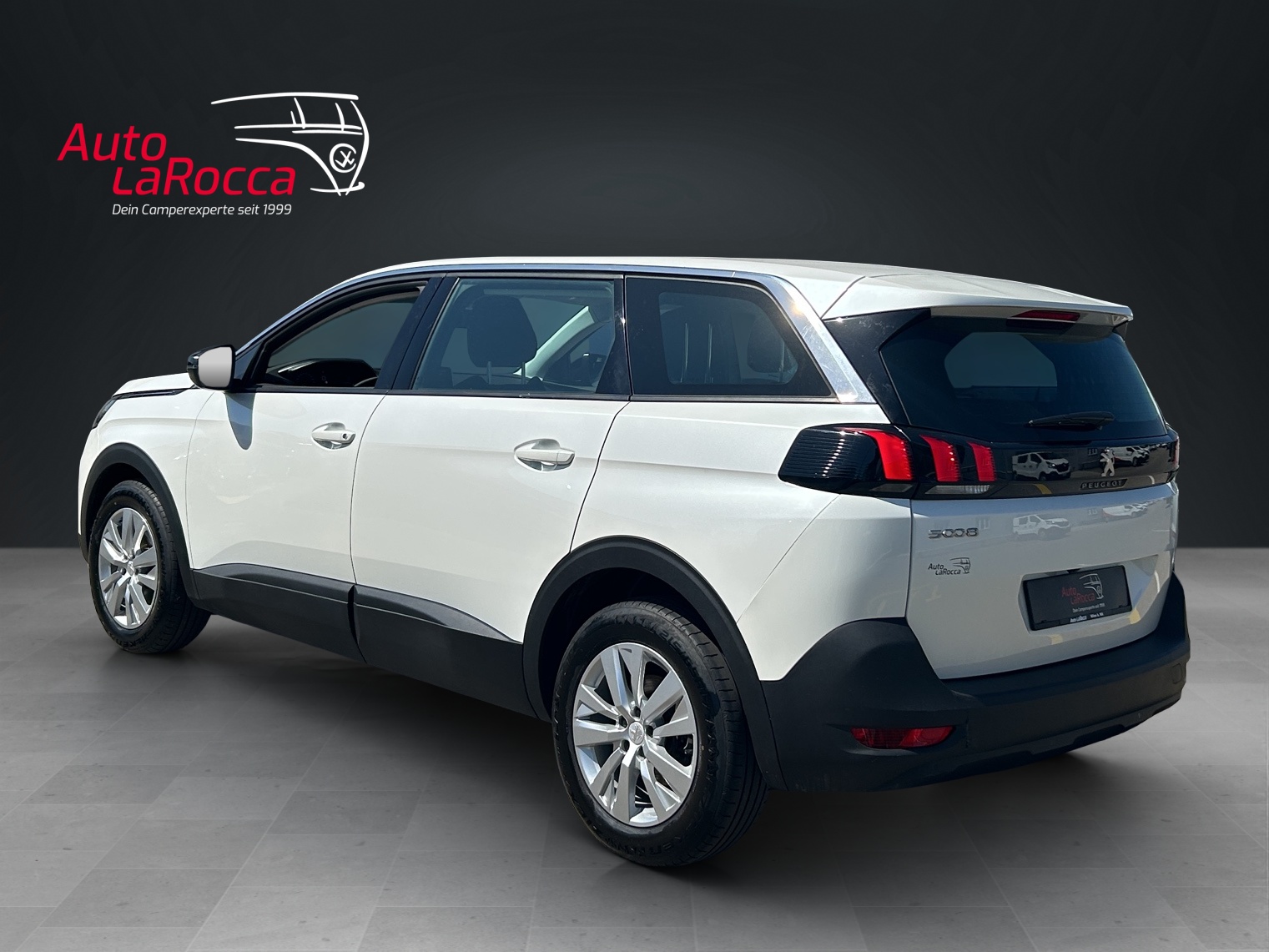 PEUGEOT 5008 1.2 Pure Tech Active Pack EAT8-image-2