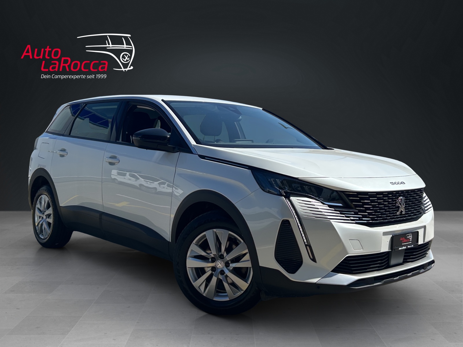PEUGEOT 5008 1.2 Pure Tech Active Pack EAT8-image-6