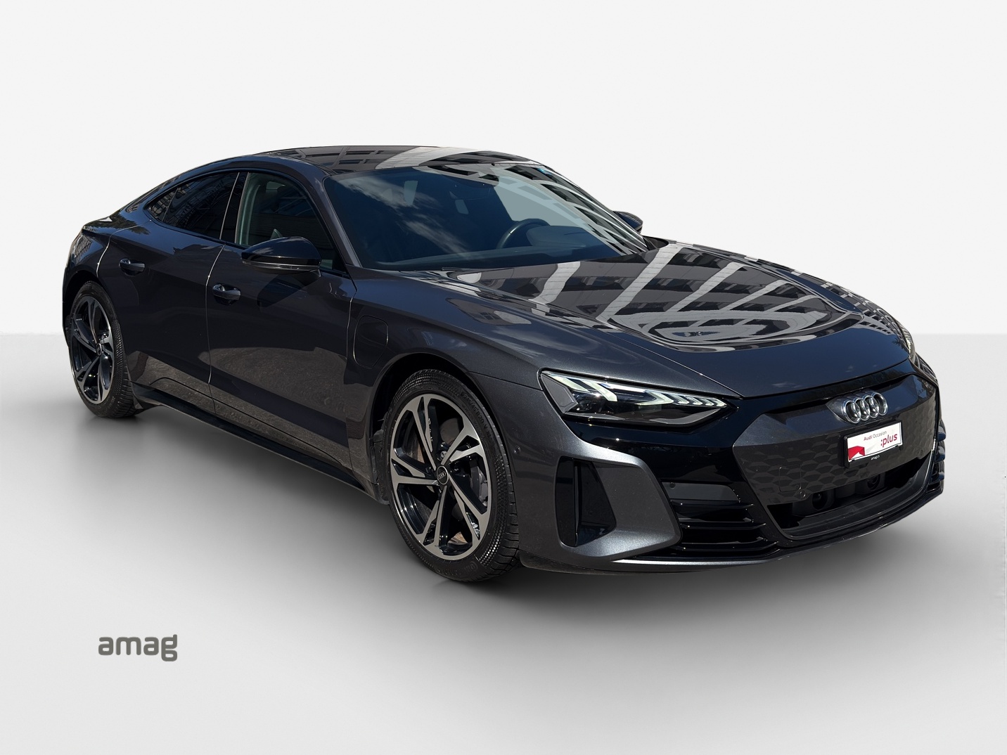 AUDI e-tron GT quattro-image-5