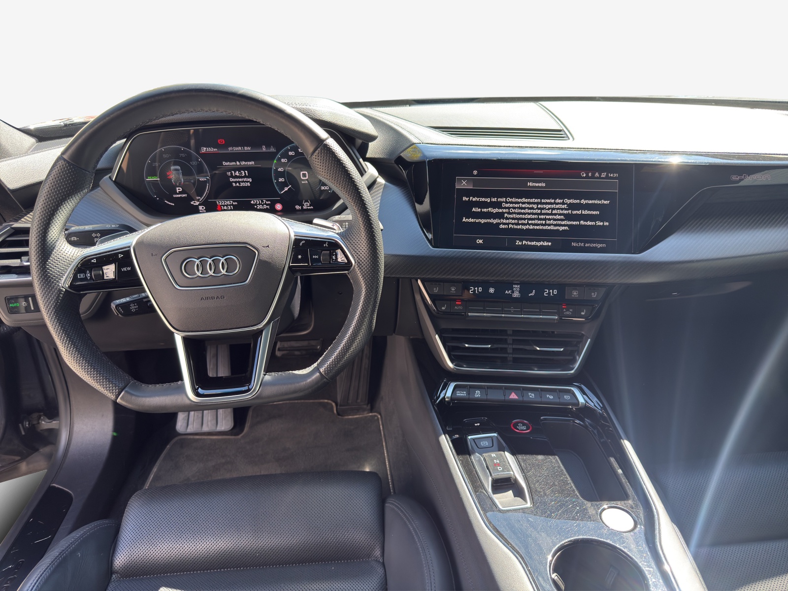 AUDI e-tron GT quattro-image-8