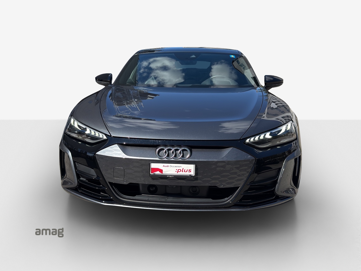 AUDI e-tron GT quattro-image-6