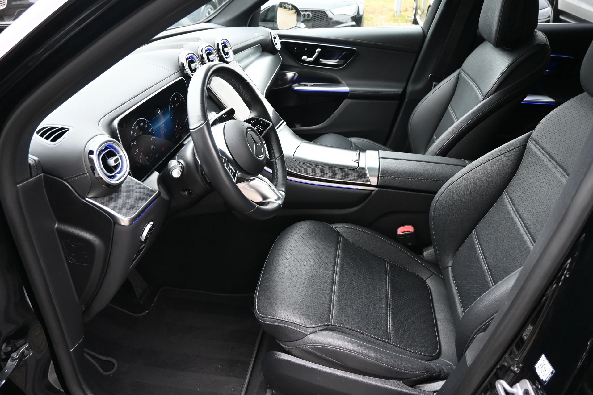 MERCEDES-BENZ GLC 220 d 4Matic Avantgarde 9G-Tronic (CH Auto) + AHK 2500kg-image-11