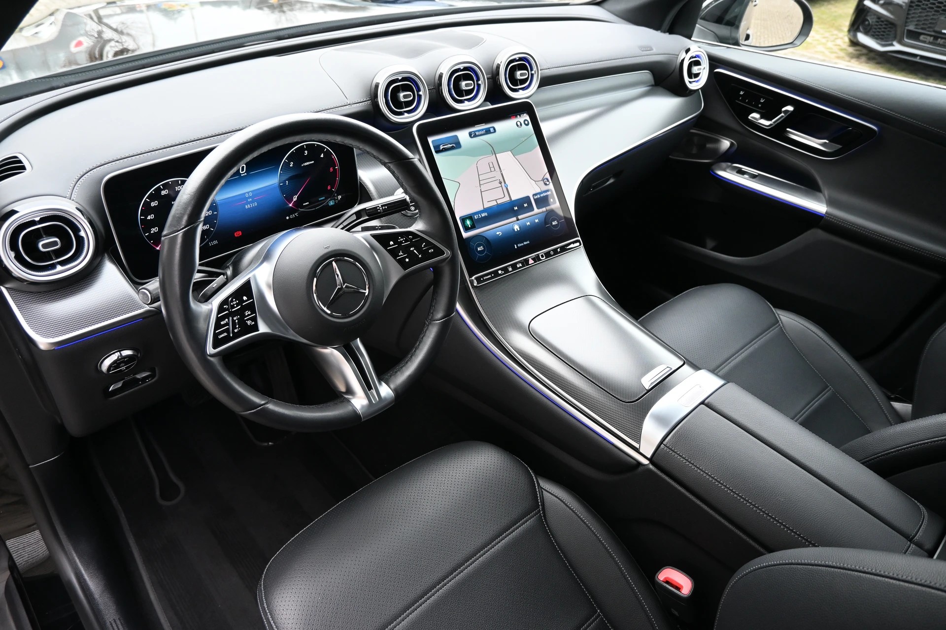MERCEDES-BENZ GLC 220 d 4Matic Avantgarde 9G-Tronic (CH Auto) + AHK 2500kg-image-10
