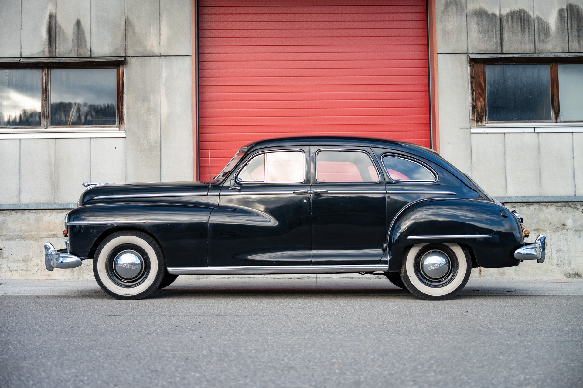 DODGE Custom Sedan-image-7