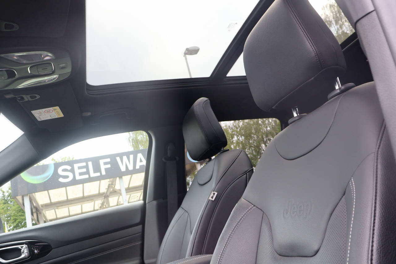 JEEP Compass 1.3 80th Anniversary 4xe-image-13