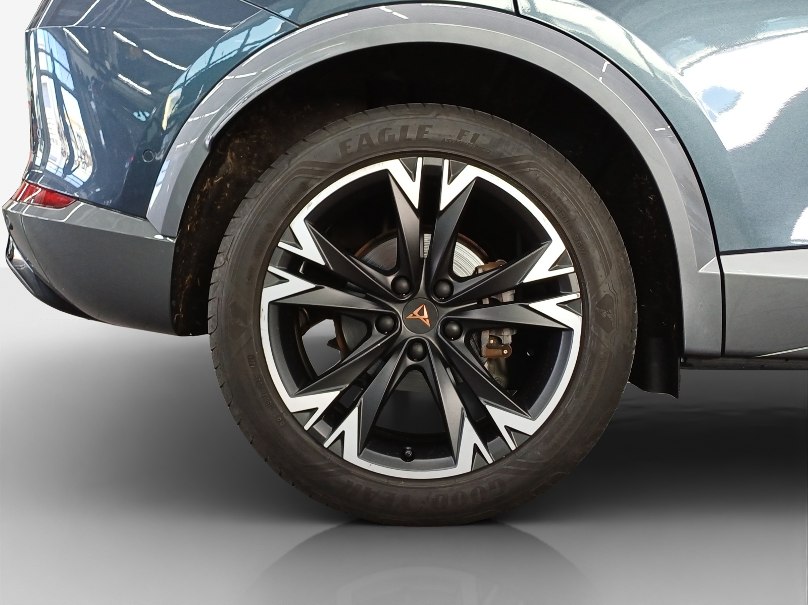 CUPRA Formentor 1.4 e-HYBRID pHEV DSG-image-16