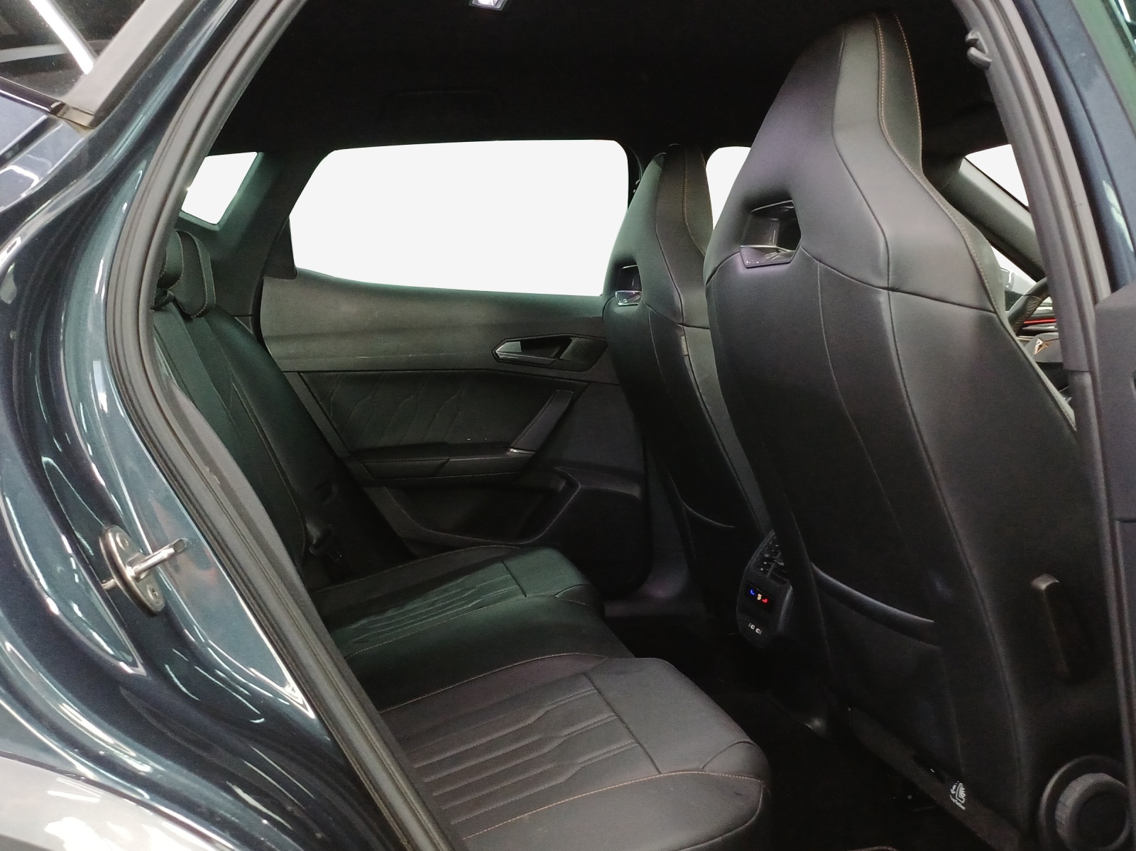CUPRA Formentor 1.4 e-HYBRID pHEV DSG-image-14
