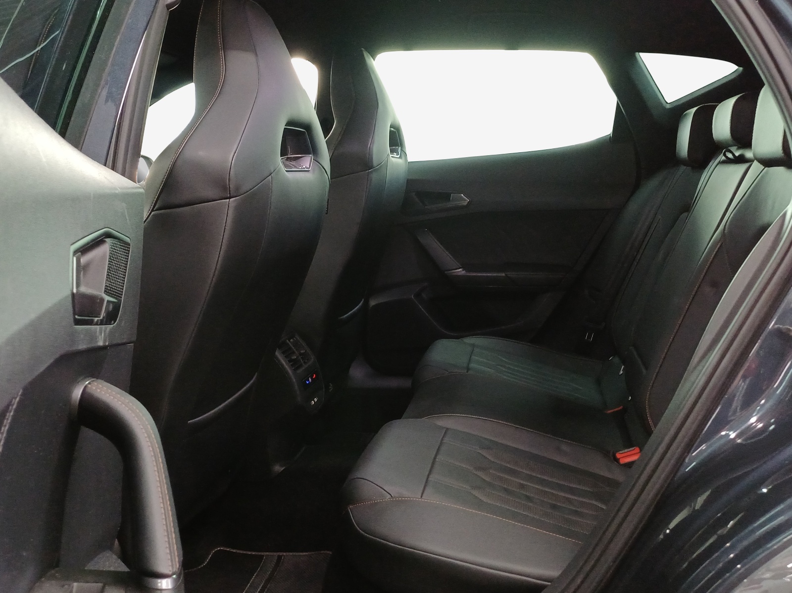 CUPRA Formentor 1.4 e-HYBRID pHEV DSG-image-12