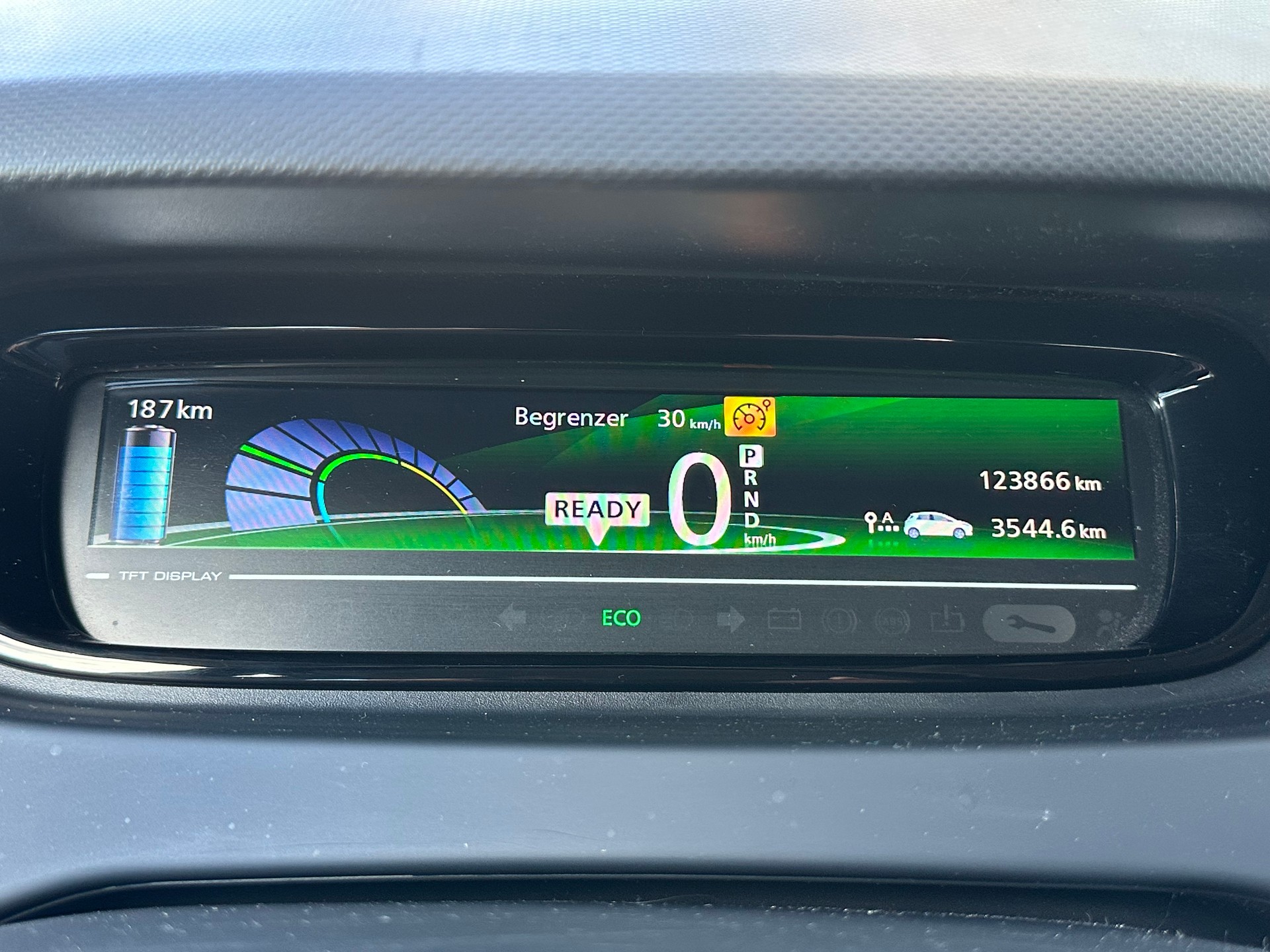 RENAULT Zoe Intens R90 (incl. Battery)-image-10
