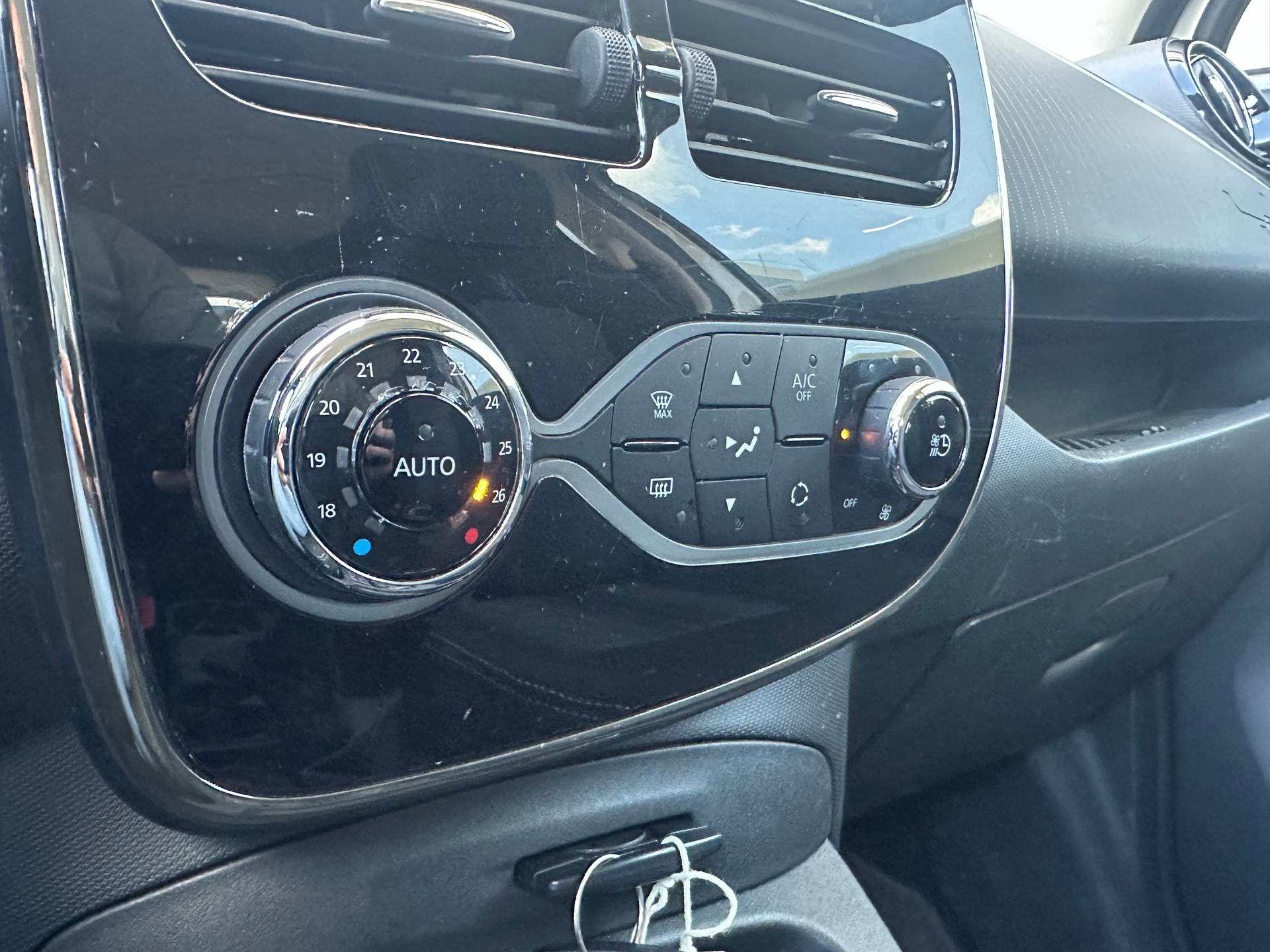 RENAULT Zoe Intens R90 (incl. Battery)-image-8